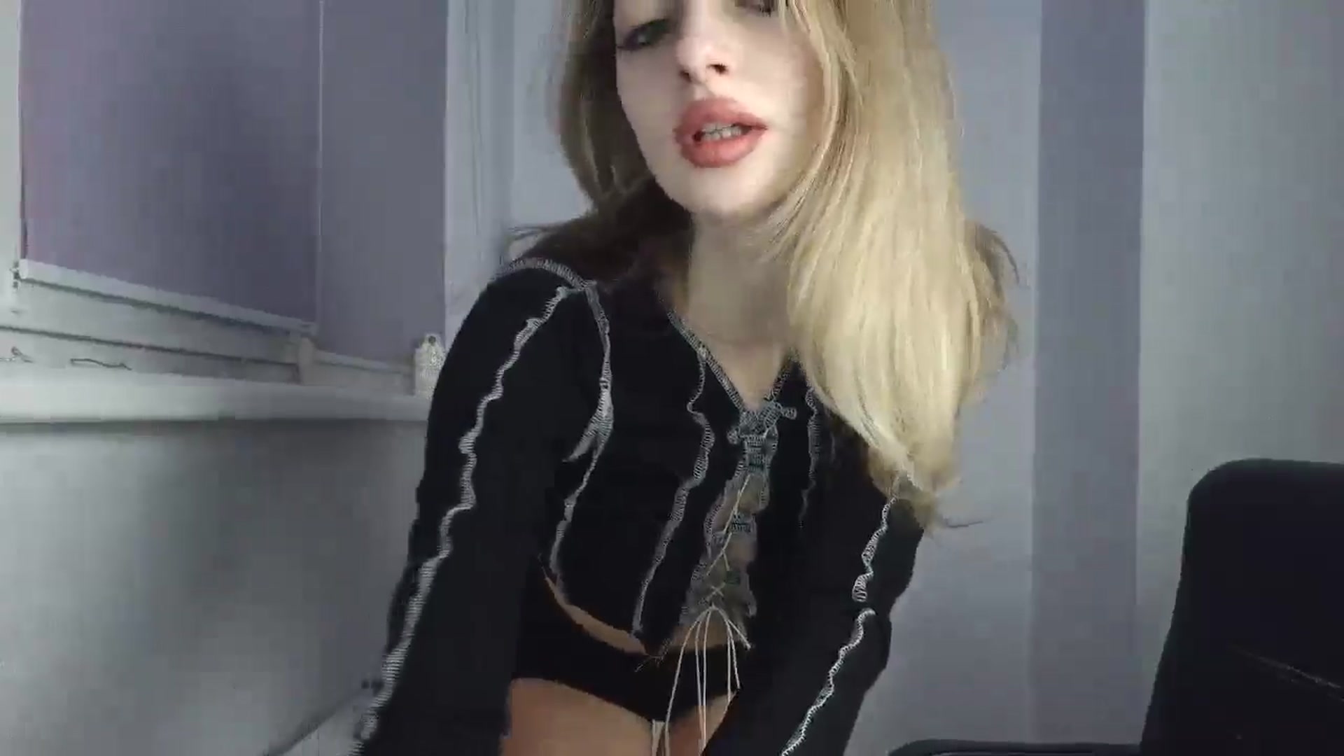 Gallery image thumbnail from MaryyCo's myfreecams stream on, 01/16/2026, 18:57 image 11 of 20
