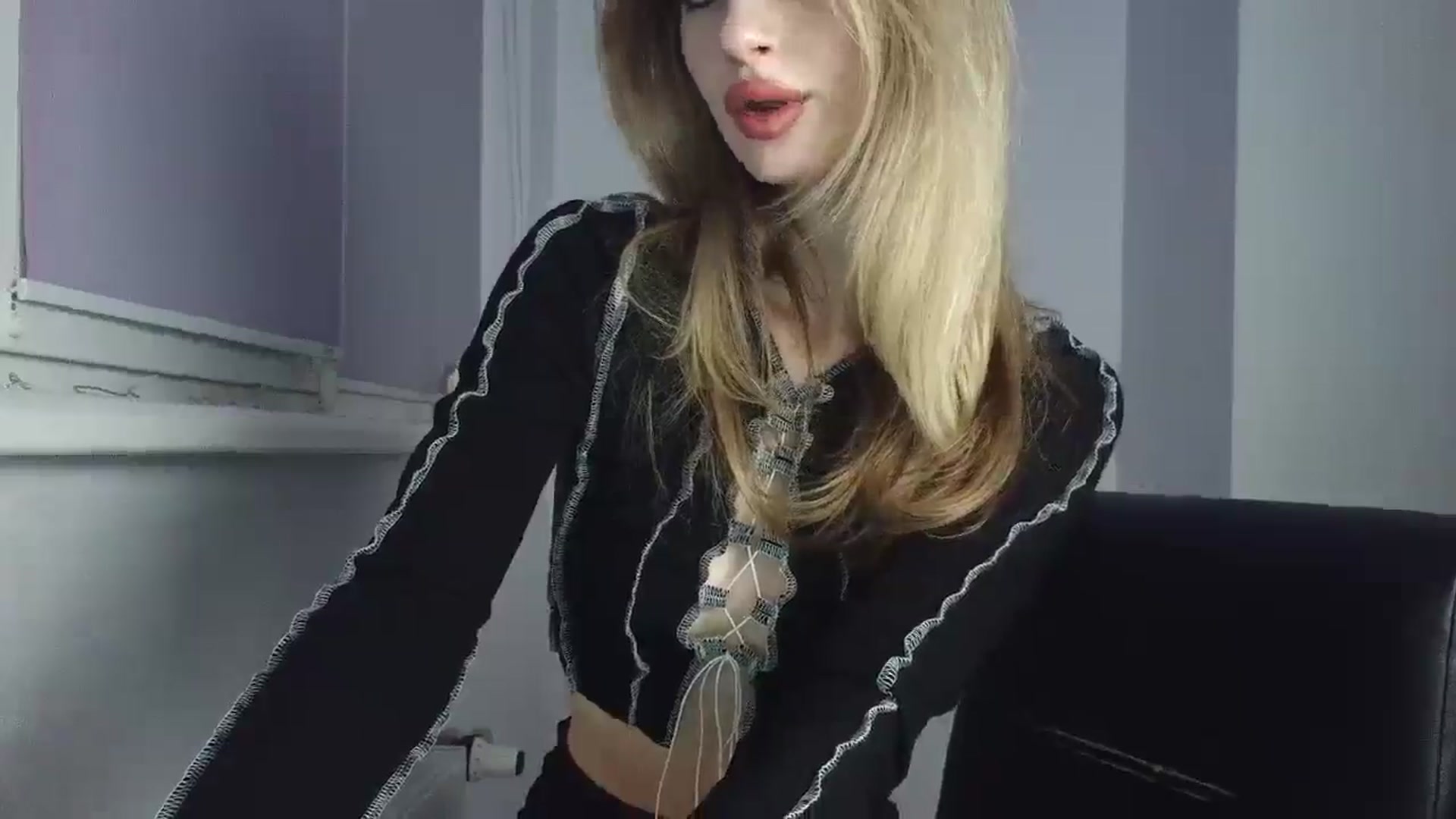 Gallery image thumbnail from MaryyCo's myfreecams stream on, 01/16/2026, 18:57 image 9 of 20