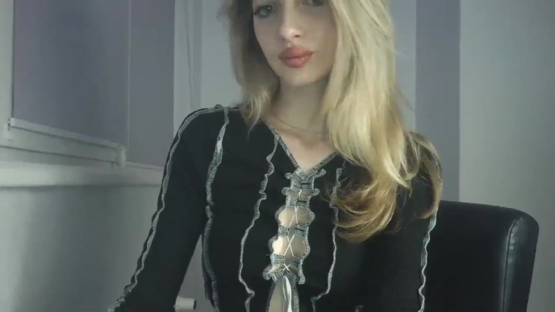 Gallery image thumbnail from MaryyCo's myfreecams stream on, 01/25/2026, 23:25 image 14 of 20