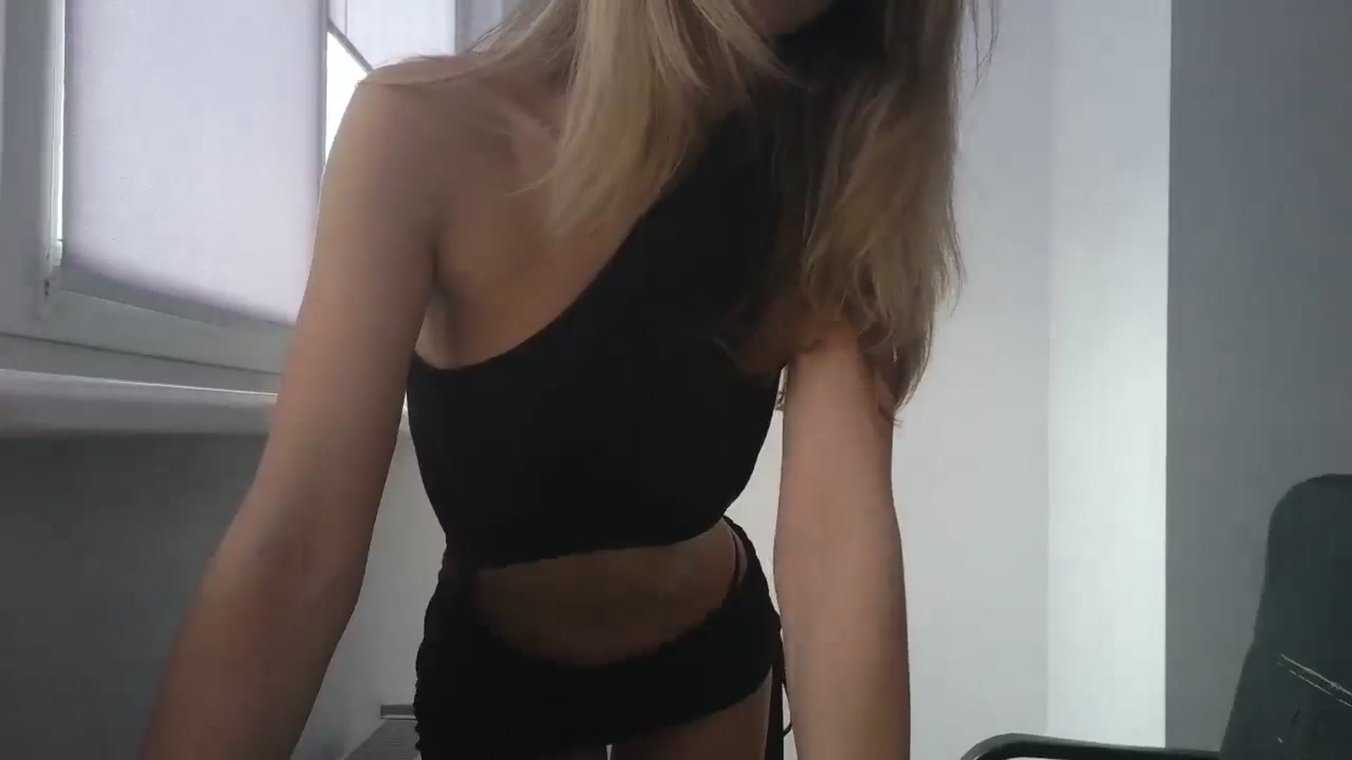 Gallery image thumbnail from MaryyCo's myfreecams stream on, 01/27/2026, 09:05 image 6 of 20