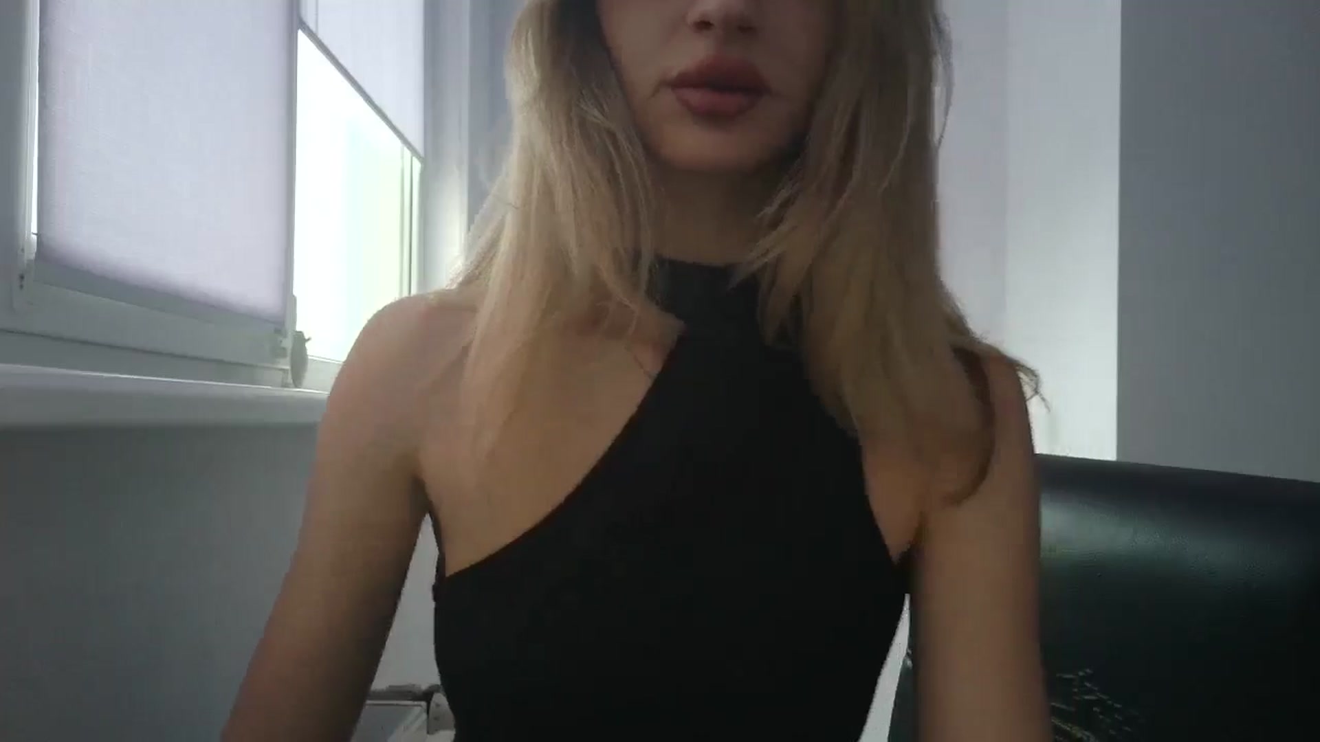 Gallery image thumbnail from MaryyCo's myfreecams stream on, 01/27/2026, 09:05 image 9 of 20
