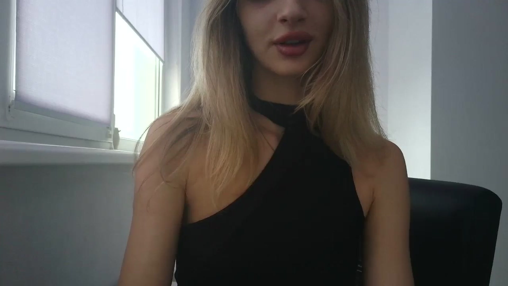 Gallery image thumbnail from MaryyCo's myfreecams stream on, 01/27/2026, 09:05 image 10 of 20