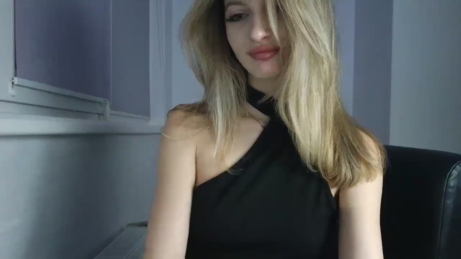 Gallery image thumbnail from MaryyCo's myfreecams stream on, 02/11/2026, 21:37 image 14 of 20