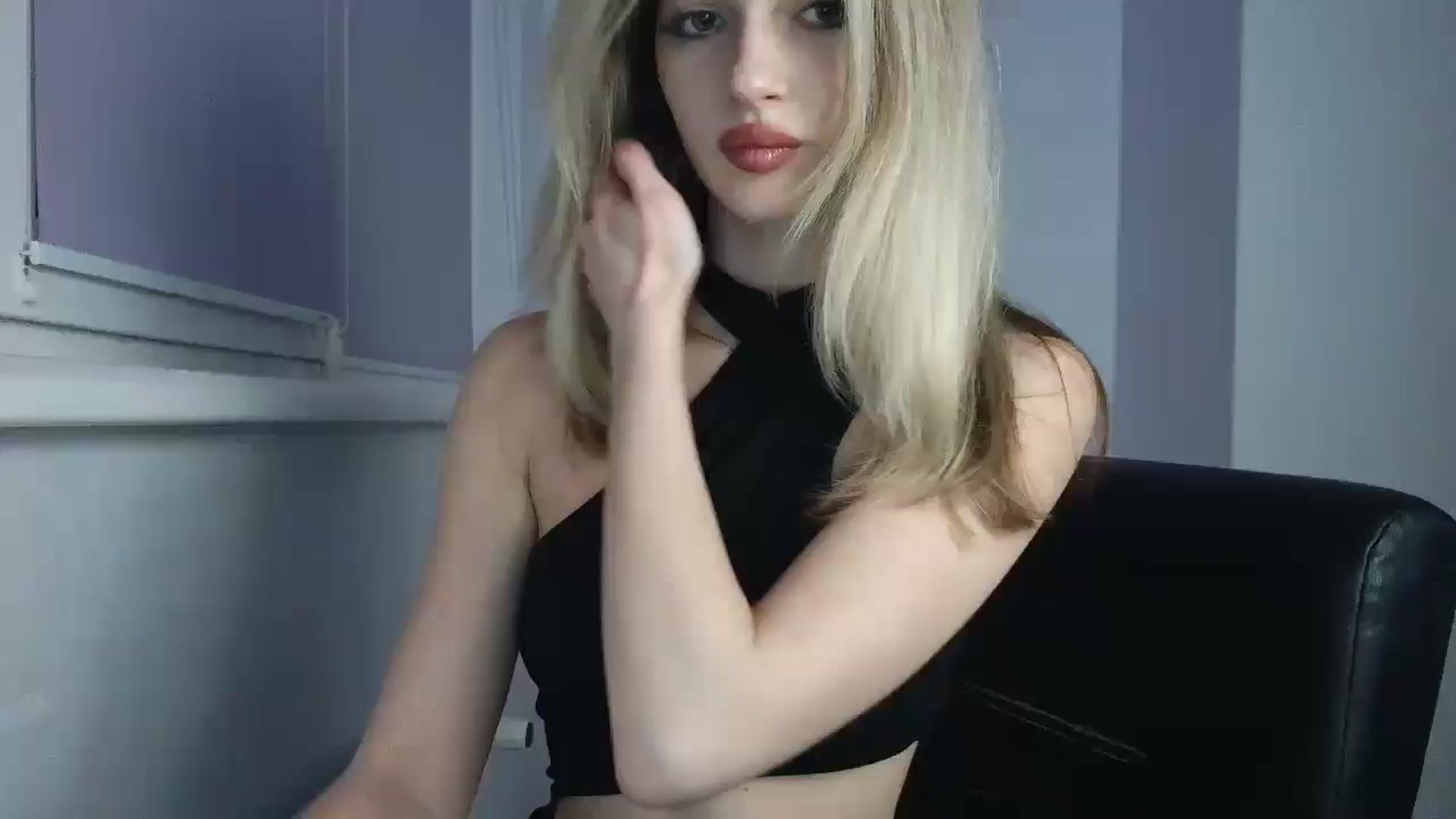 Gallery image thumbnail from MaryyCo's myfreecams stream on, 03/18/2026, 23:11 image 6 of 20