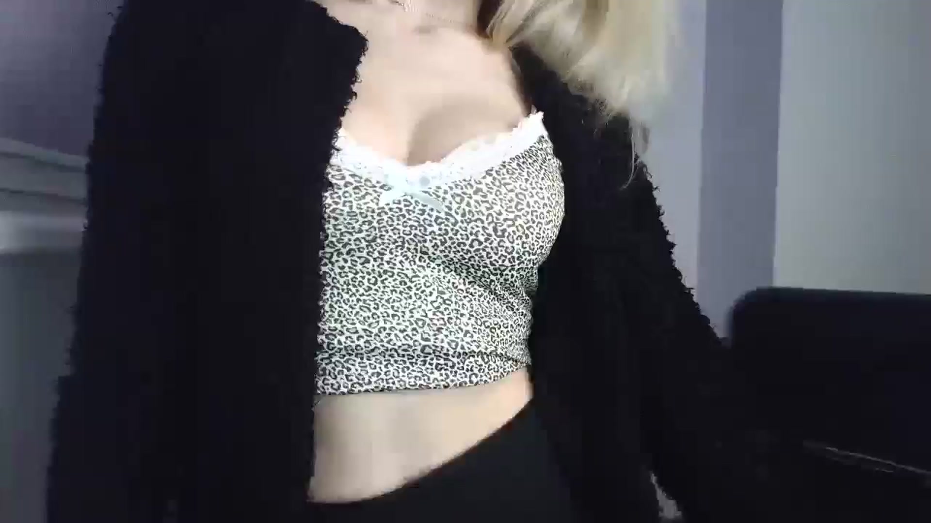 Gallery image thumbnail from MaryyCo's myfreecams stream on, 03/24/2026, 21:42 image 7 of 20
