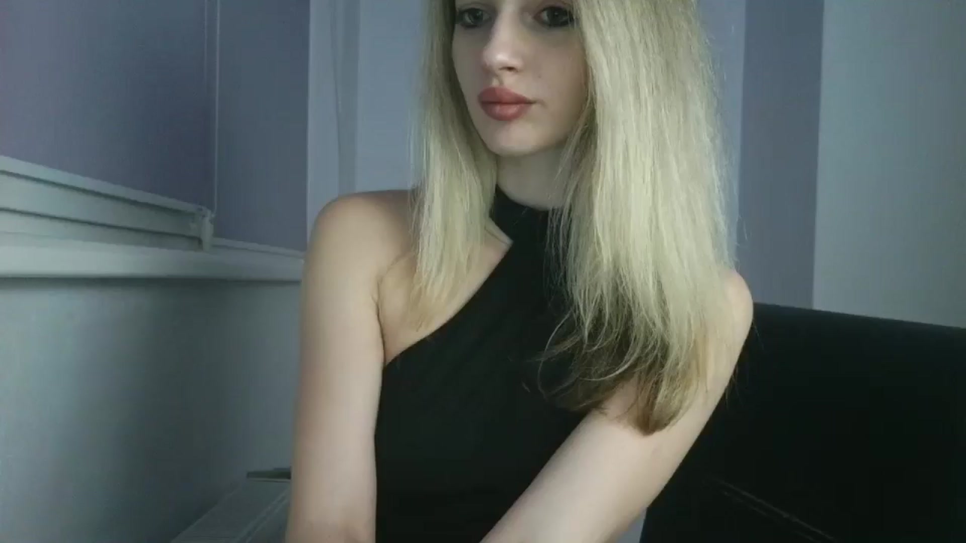 Gallery image thumbnail from MaryyCo's myfreecams stream on, 03/29/2026, 21:05 image 15 of 20