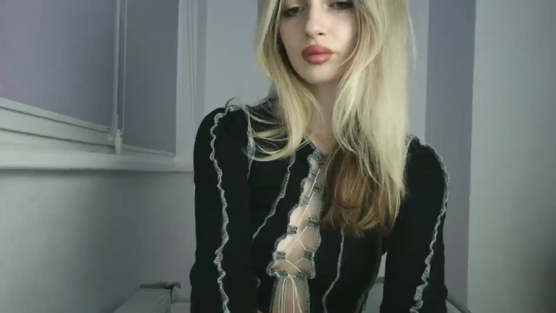 Gallery image thumbnail from MaryyCo's myfreecams stream on, 04/16/2026, 20:04 image 8 of 20