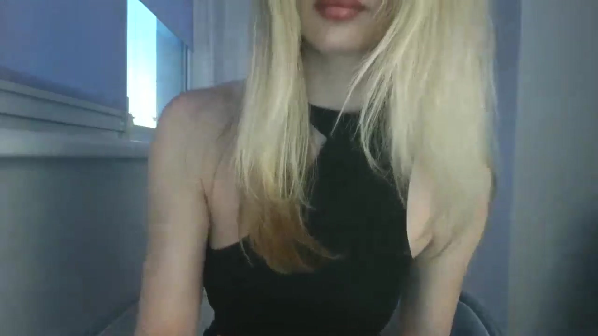 Gallery image thumbnail from MaryyCo's myfreecams stream on, 04/27/2026, 17:26 image 14 of 20