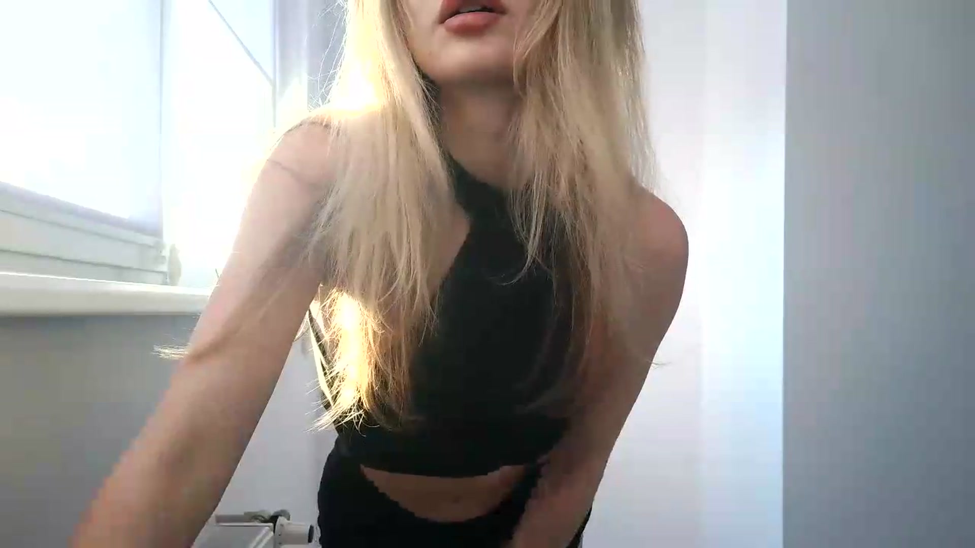 Gallery image thumbnail from MaryyCo's myfreecams stream on, 06/05/2026, 16:39 image 5 of 20