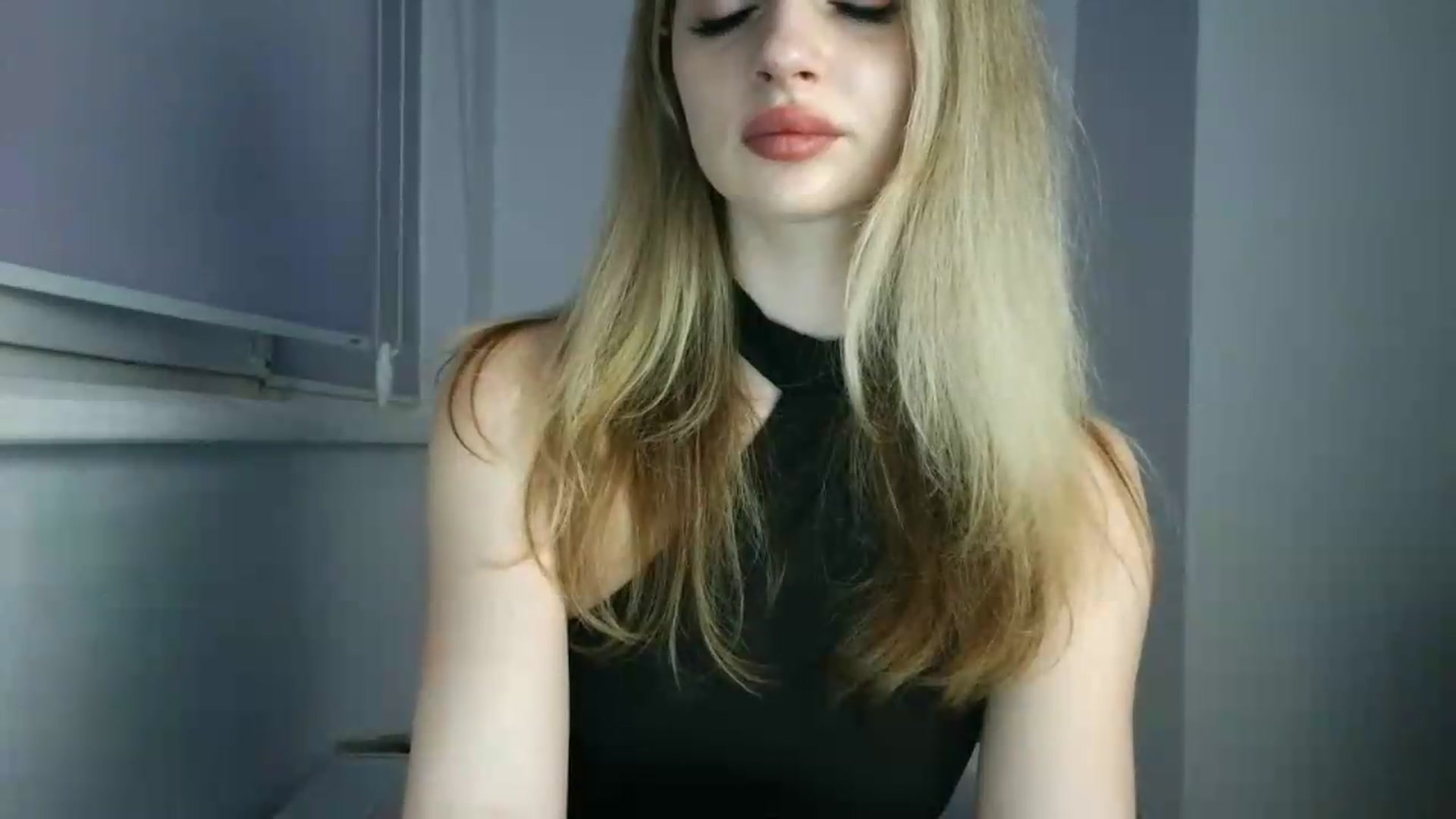 Gallery image thumbnail from MaryyCo's myfreecams stream on, 06/05/2026, 23:13 image 16 of 20