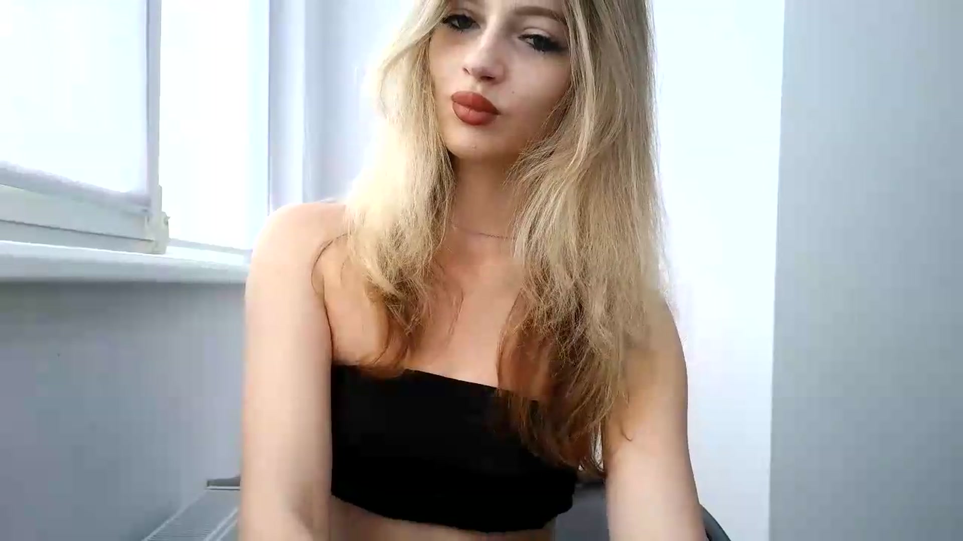 Gallery image thumbnail from MaryyCo's myfreecams stream on, 06/25/2026, 15:53 image 2 of 20