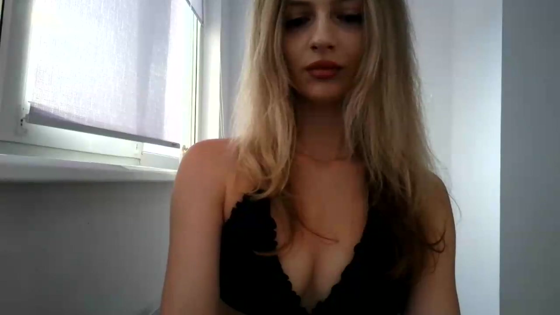 Gallery image thumbnail from MaryyCo's myfreecams stream on, 07/08/2026, 15:55 image 13 of 20