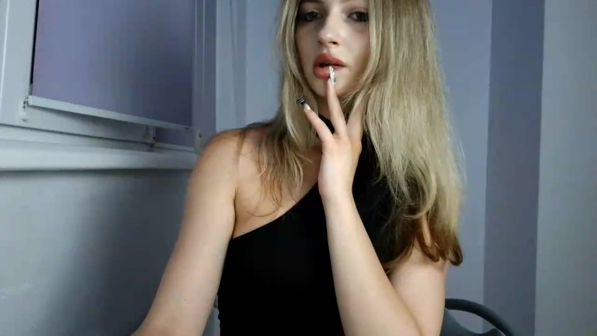 Gallery image thumbnail from MaryyCo's myfreecams stream on, 07/08/2026, 20:22 image 11 of 20