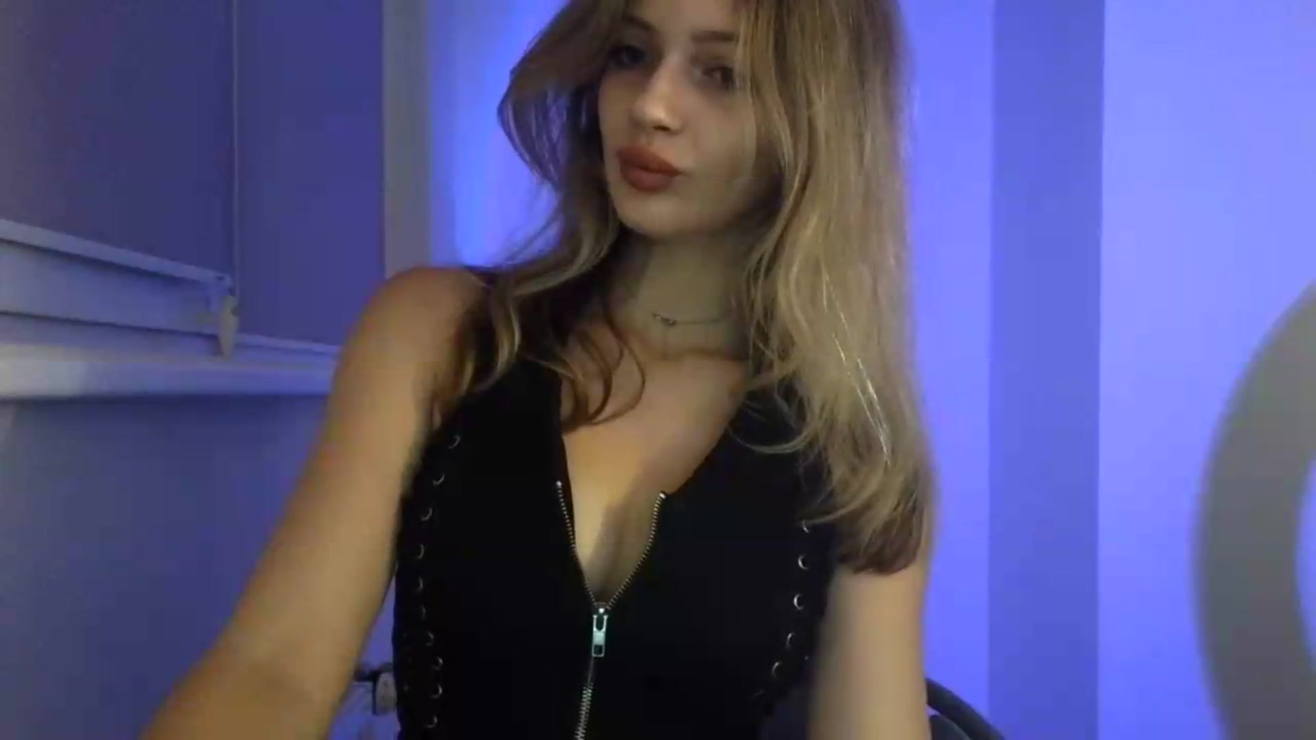 Gallery image thumbnail from MaryyCo's myfreecams stream on, 07/20/2026, 22:26 image 11 of 20