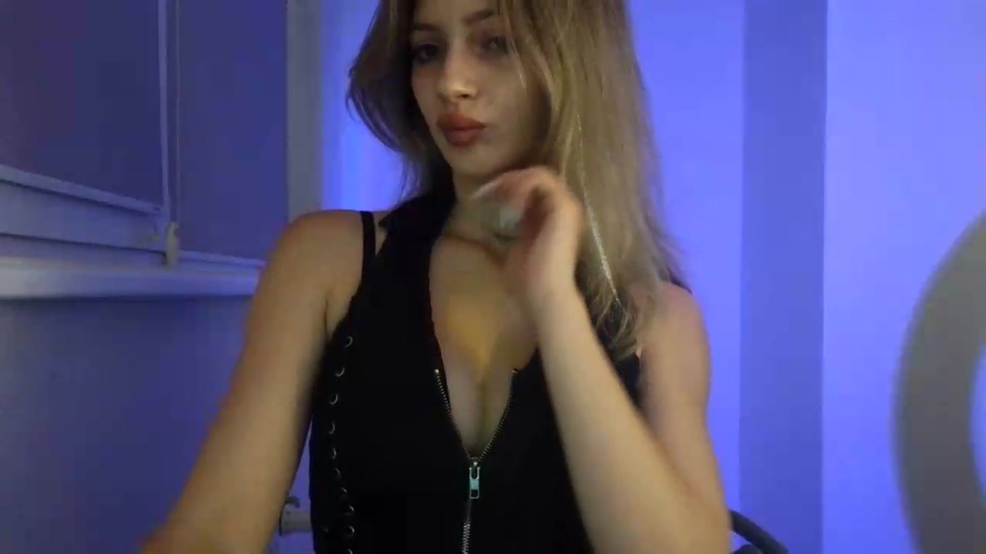 Gallery image thumbnail from MaryyCo's myfreecams stream on, 07/20/2026, 22:26 image 13 of 20