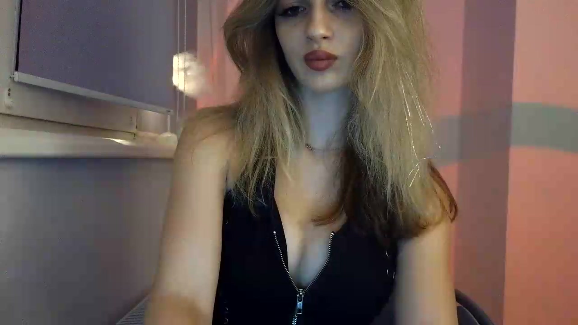 Gallery image thumbnail from MaryyCo's myfreecams stream on, 07/30/2026, 22:49 image 17 of 20