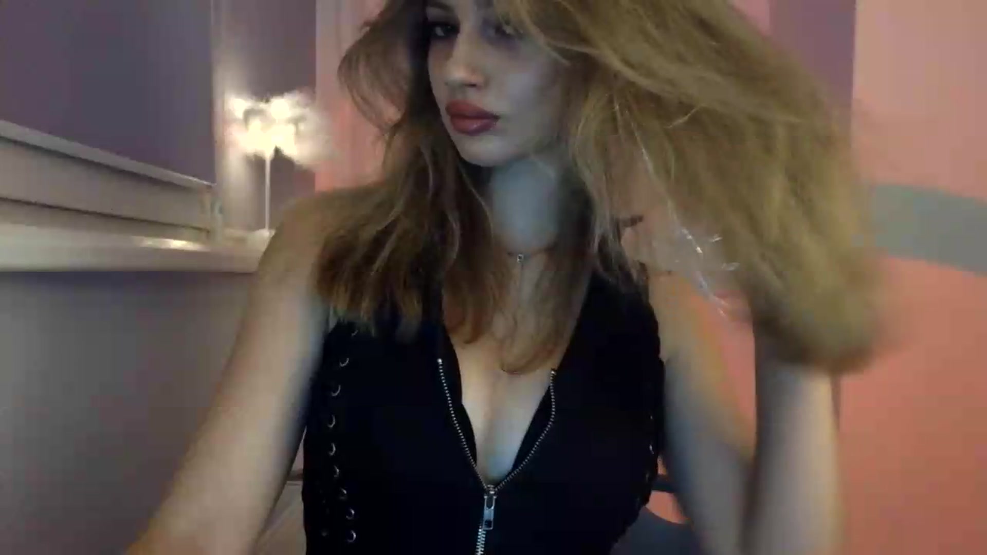 Gallery image thumbnail from MaryyCo's myfreecams stream on, 07/30/2026, 23:19 image 17 of 20