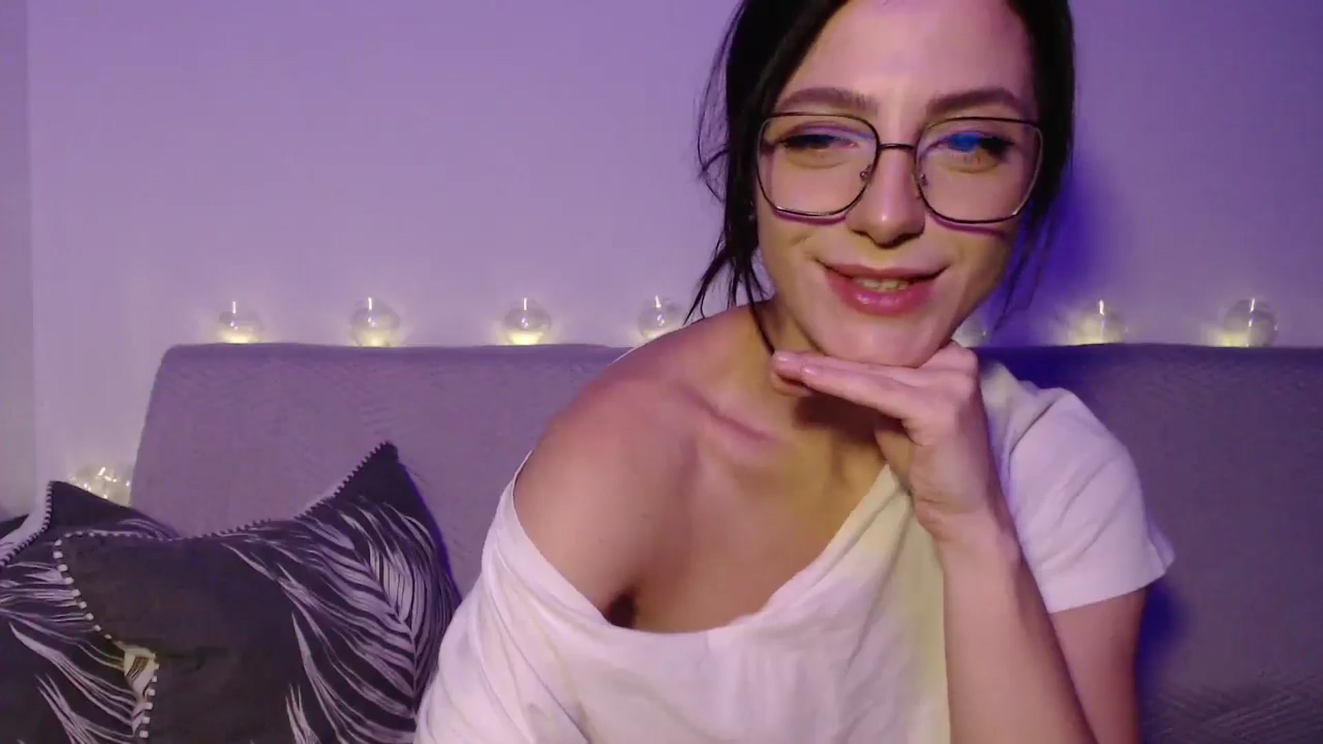 Gallery image thumbnail from Masha____'s myfreecams stream on, 09/23/2024, 24:43 image 6 of 20