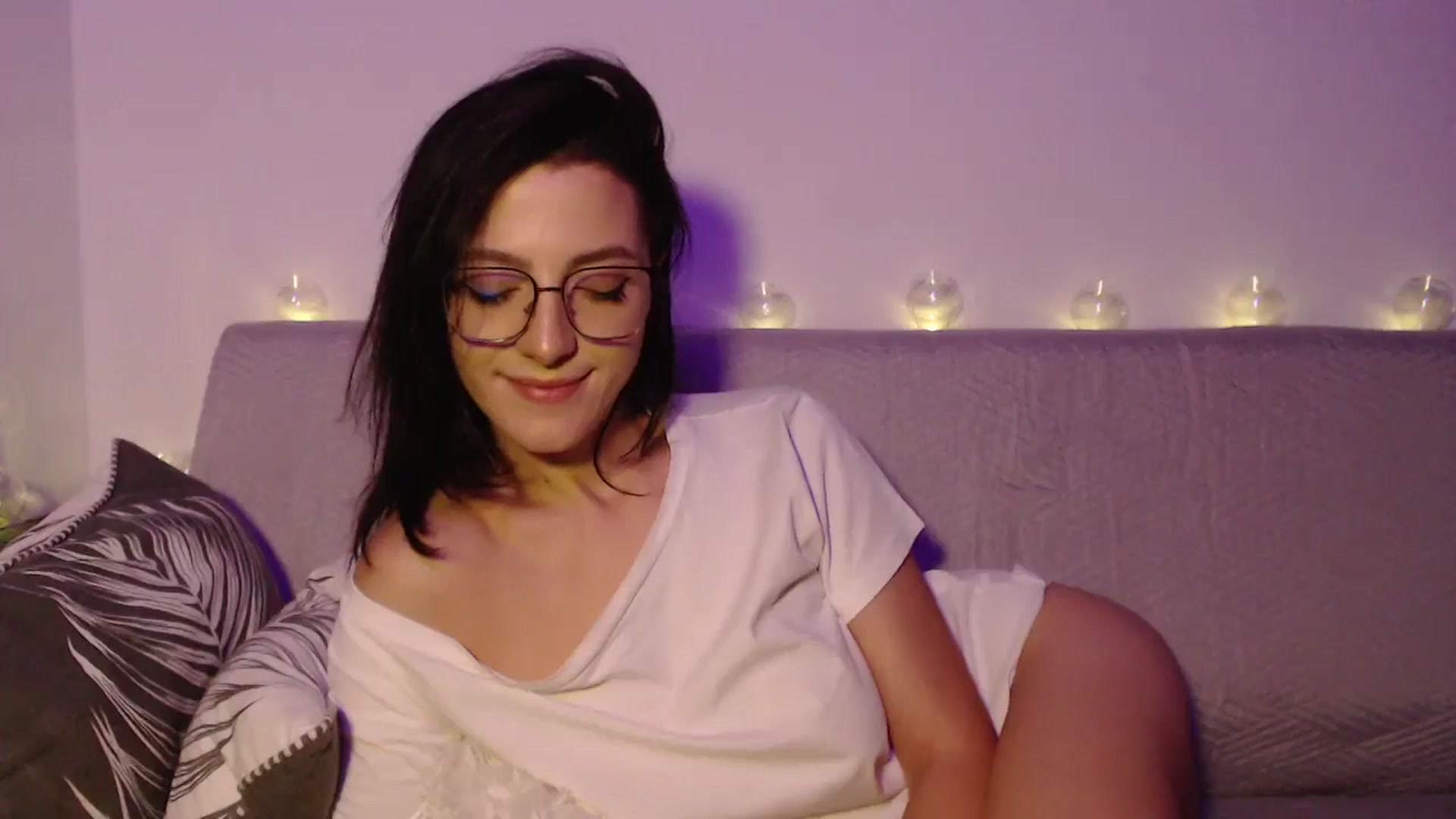 Gallery image thumbnail from Masha____'s myfreecams stream on, 09/23/2024, 02:33 image 9 of 20