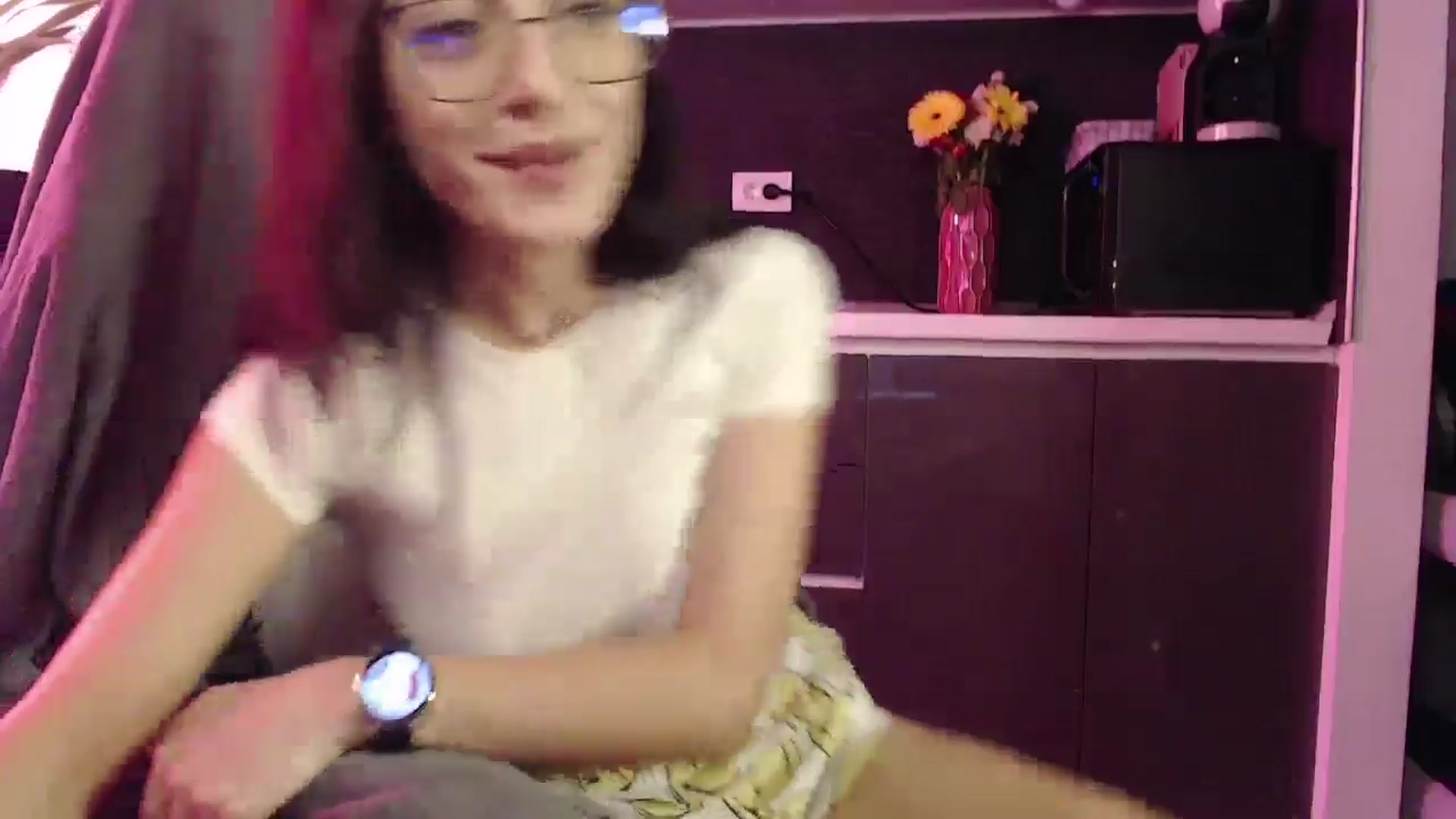 Gallery image thumbnail from Masha____'s myfreecams stream on, 10/02/2024, 09:29 image 14 of 20