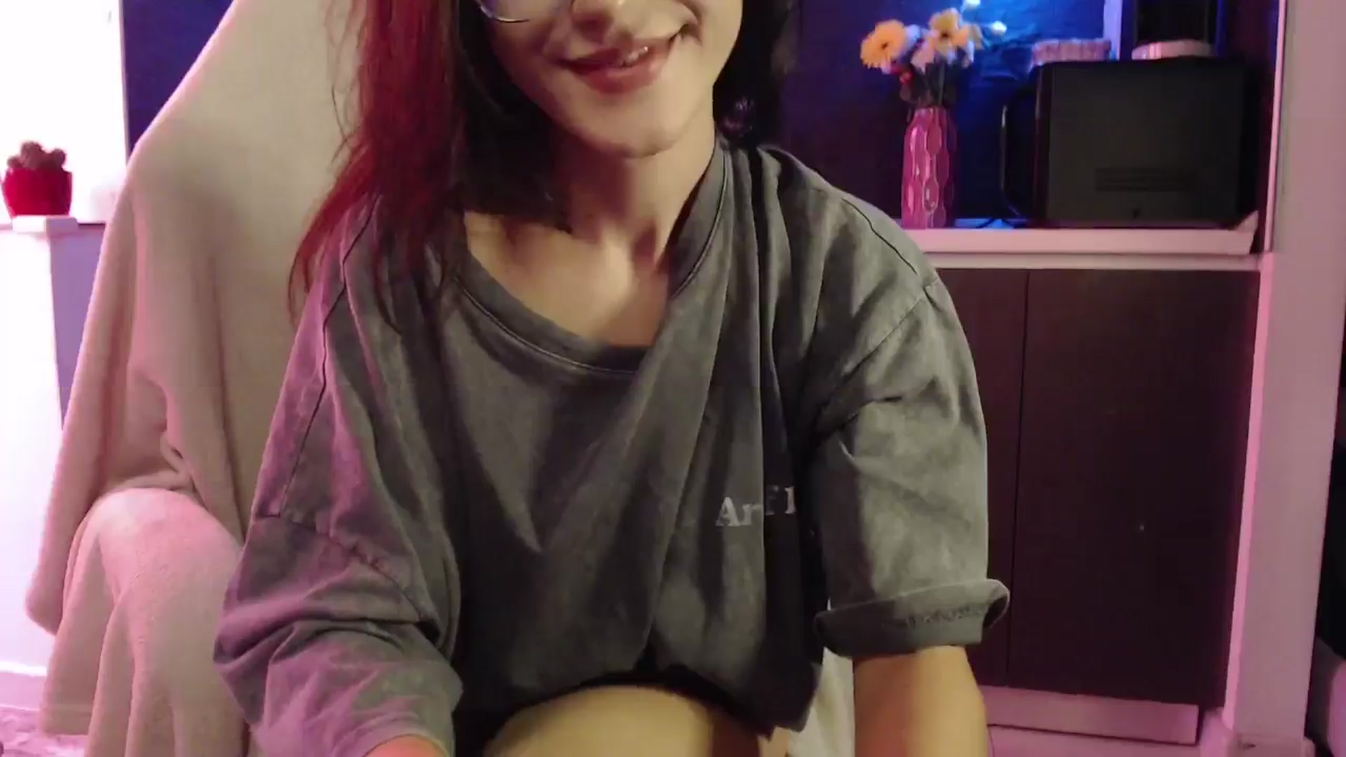 Gallery image thumbnail from Masha____'s myfreecams stream on, 10/03/2024, 08:39 image 8 of 20