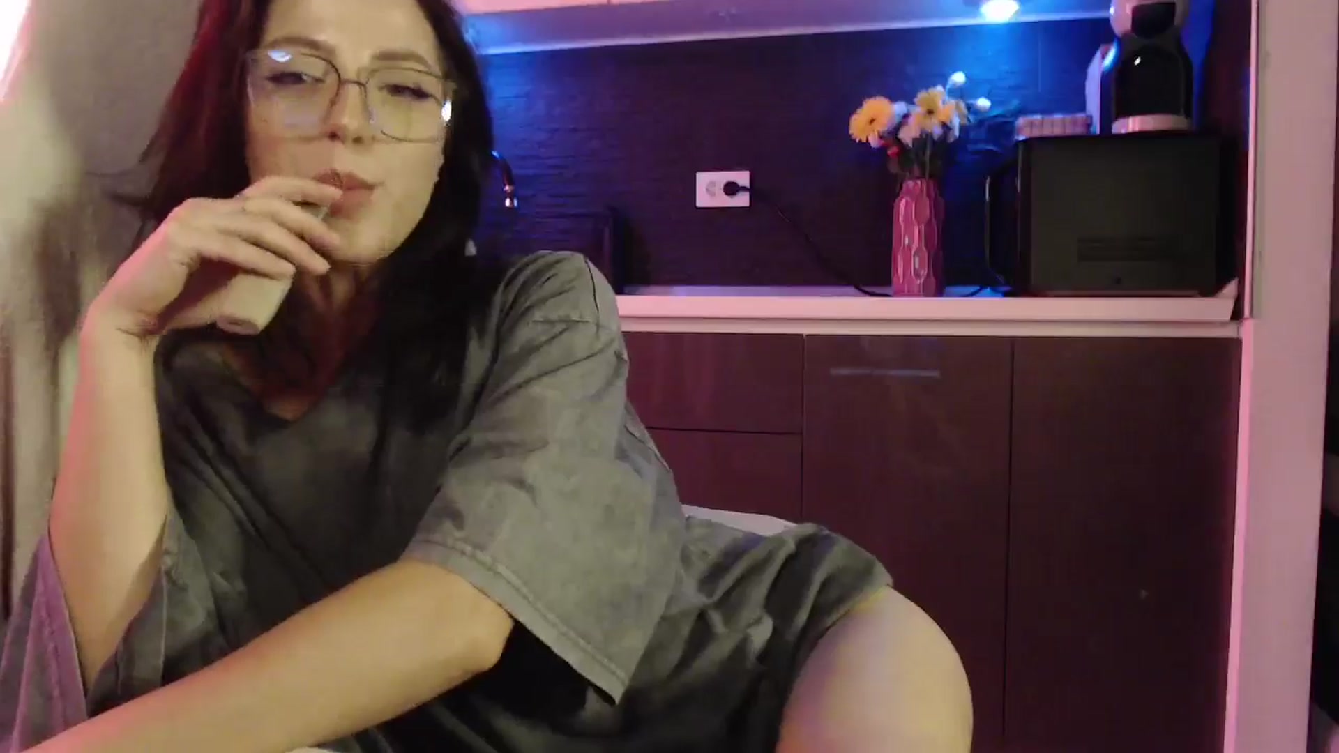 Gallery image thumbnail from Masha____'s myfreecams stream on, 10/03/2024, 11:08 image 19 of 20