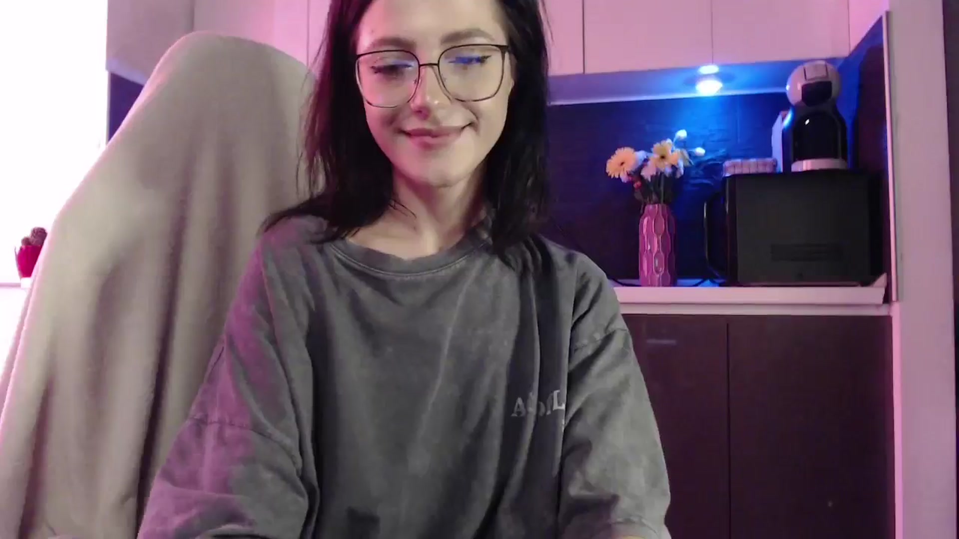 Gallery image thumbnail from Masha____'s myfreecams stream on, 10/03/2024, 11:08 image 14 of 20