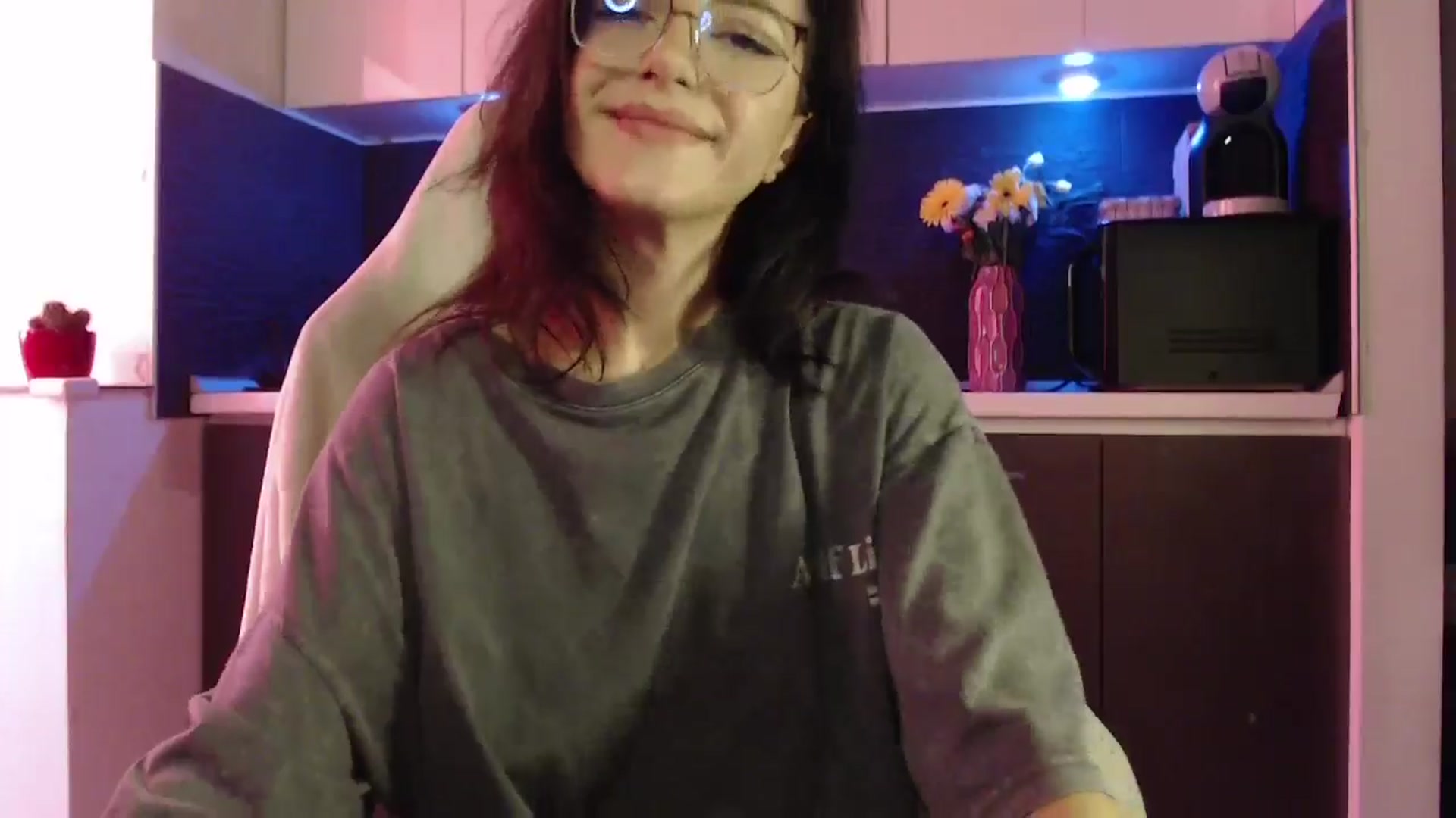 Gallery image thumbnail from Masha____'s myfreecams stream on, 10/03/2024, 12:28 image 12 of 20