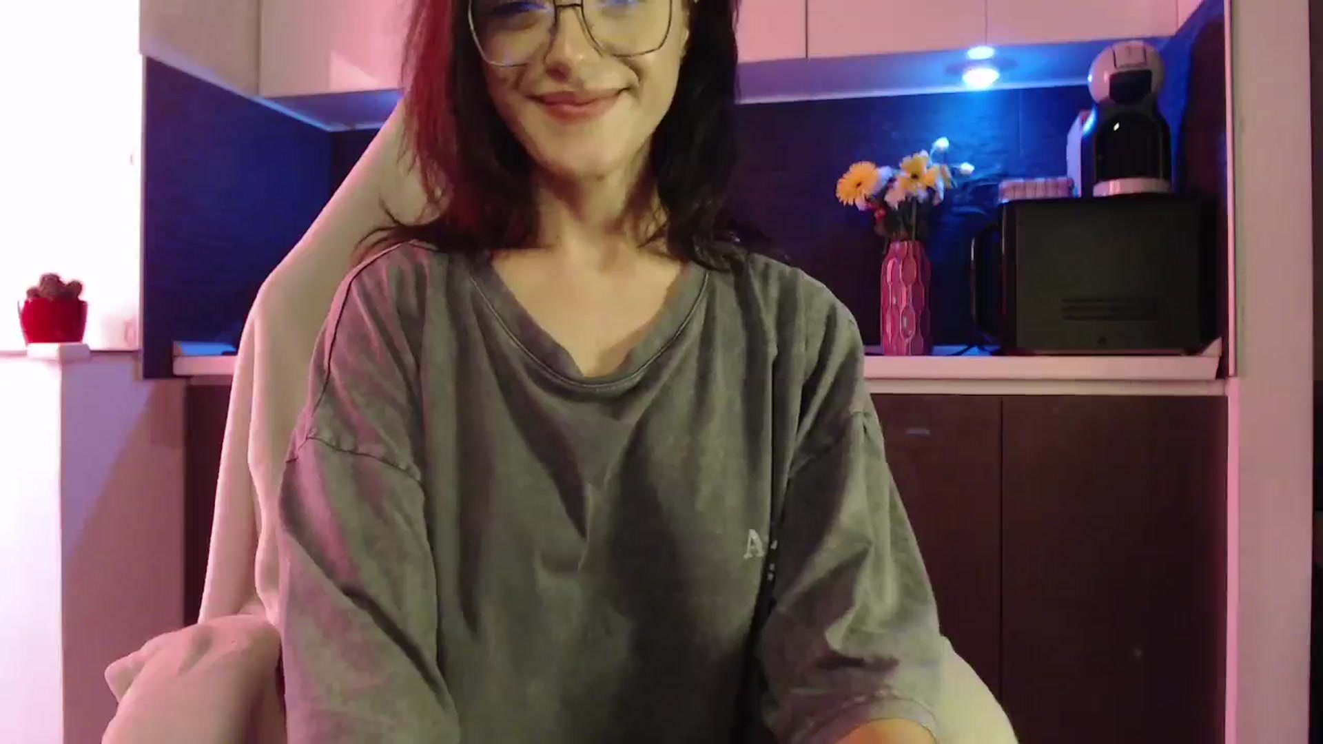 Gallery image thumbnail from Masha____'s myfreecams stream on, 10/03/2024, 12:28 image 18 of 20