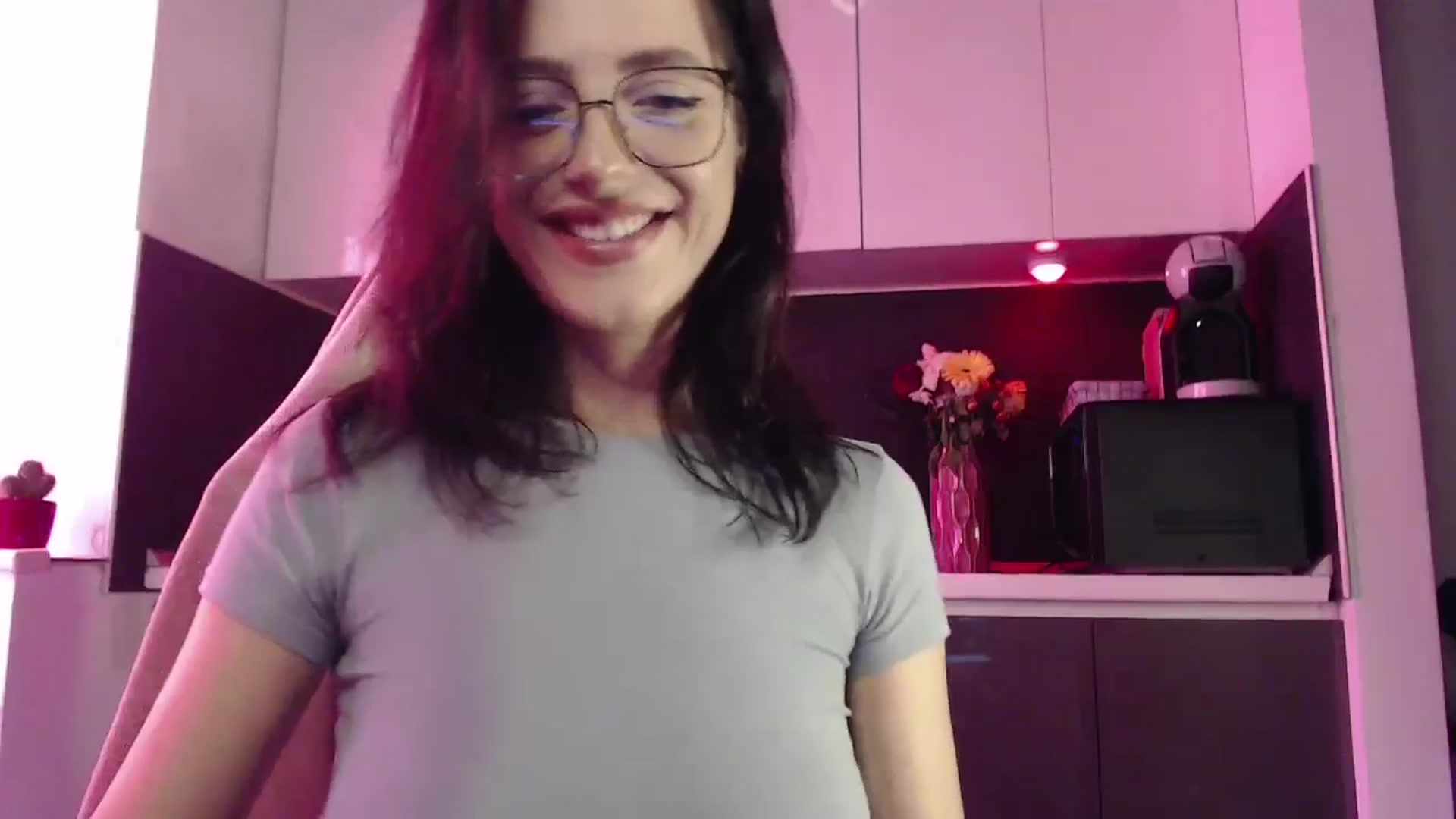 Gallery image thumbnail from Masha____'s myfreecams stream on, 10/04/2024, 09:44 image 15 of 20