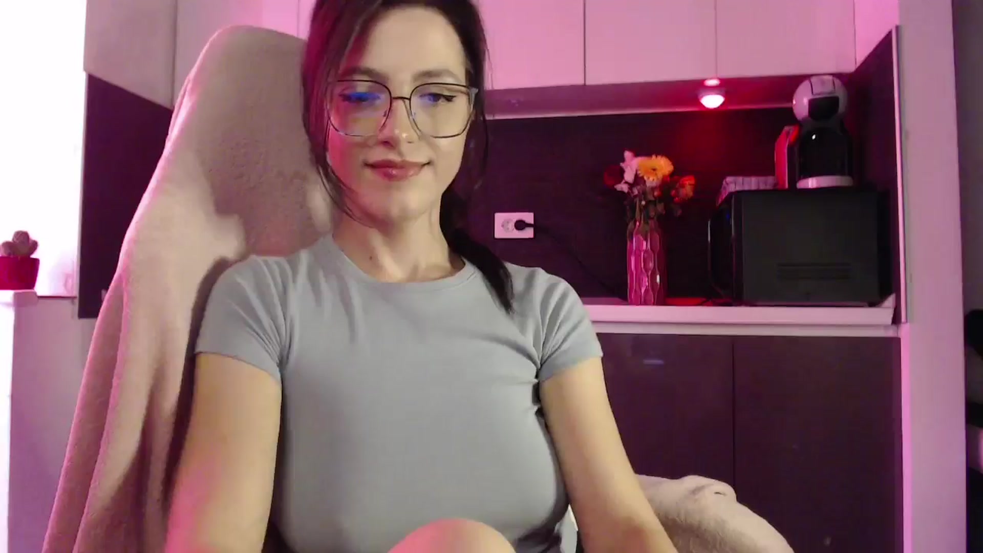 Gallery image thumbnail from Masha____'s myfreecams stream on, 10/04/2024, 10:50 image 6 of 20