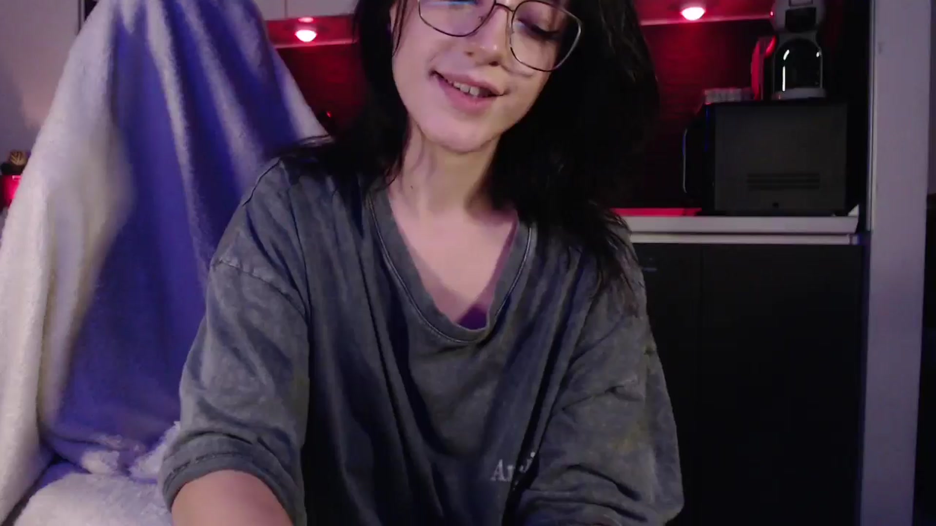 Gallery image thumbnail from Masha____'s myfreecams stream on, 10/06/2024, 01:08 image 18 of 20