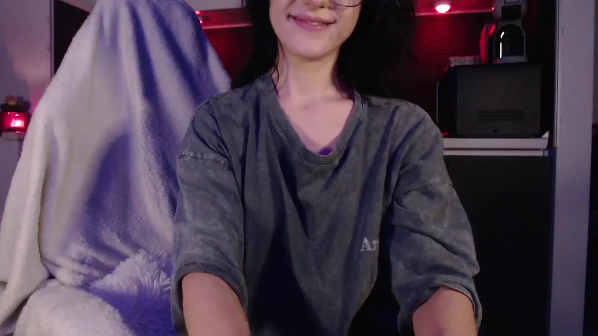 Gallery image thumbnail from Masha____'s myfreecams stream on, 10/06/2024, 01:08 image 17 of 20