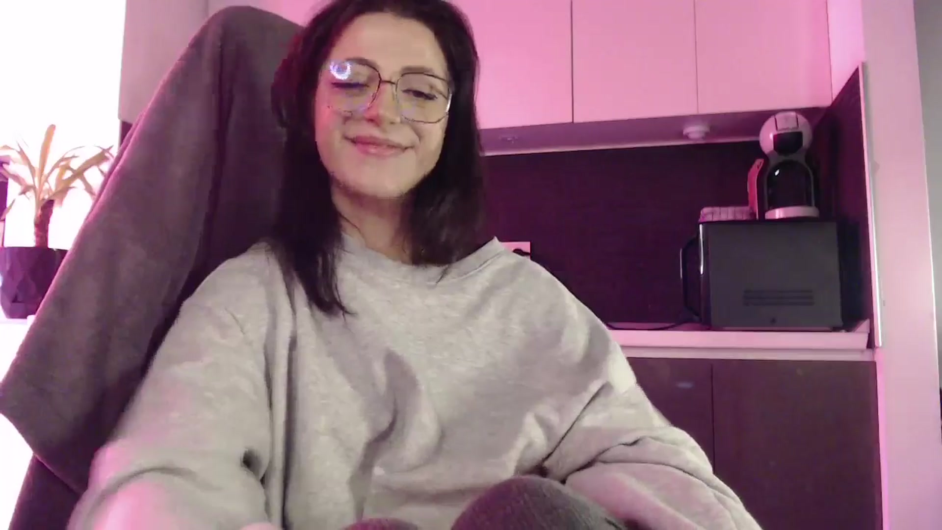 Gallery image thumbnail from Masha____'s myfreecams stream on, 10/15/2024, 09:05 image 12 of 20
