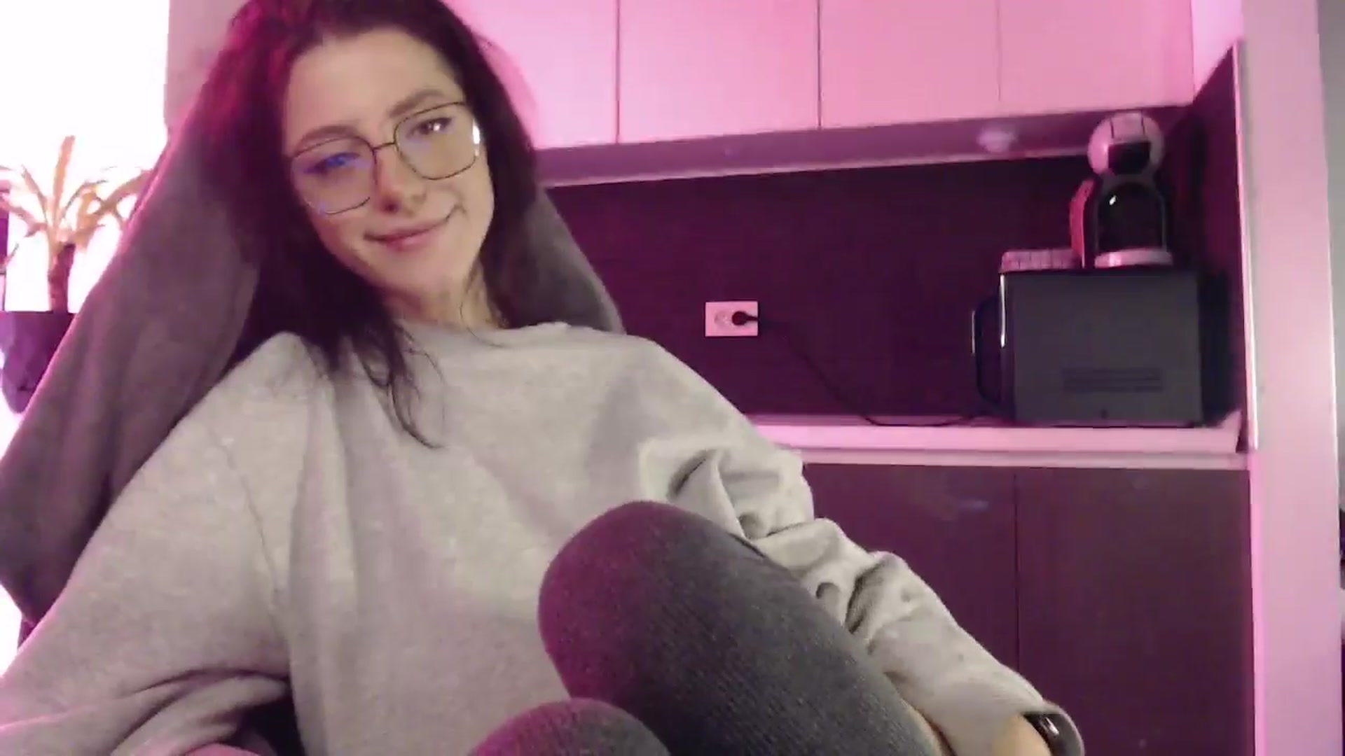 Gallery image thumbnail from Masha____'s myfreecams stream on, 10/15/2024, 09:05 image 13 of 20