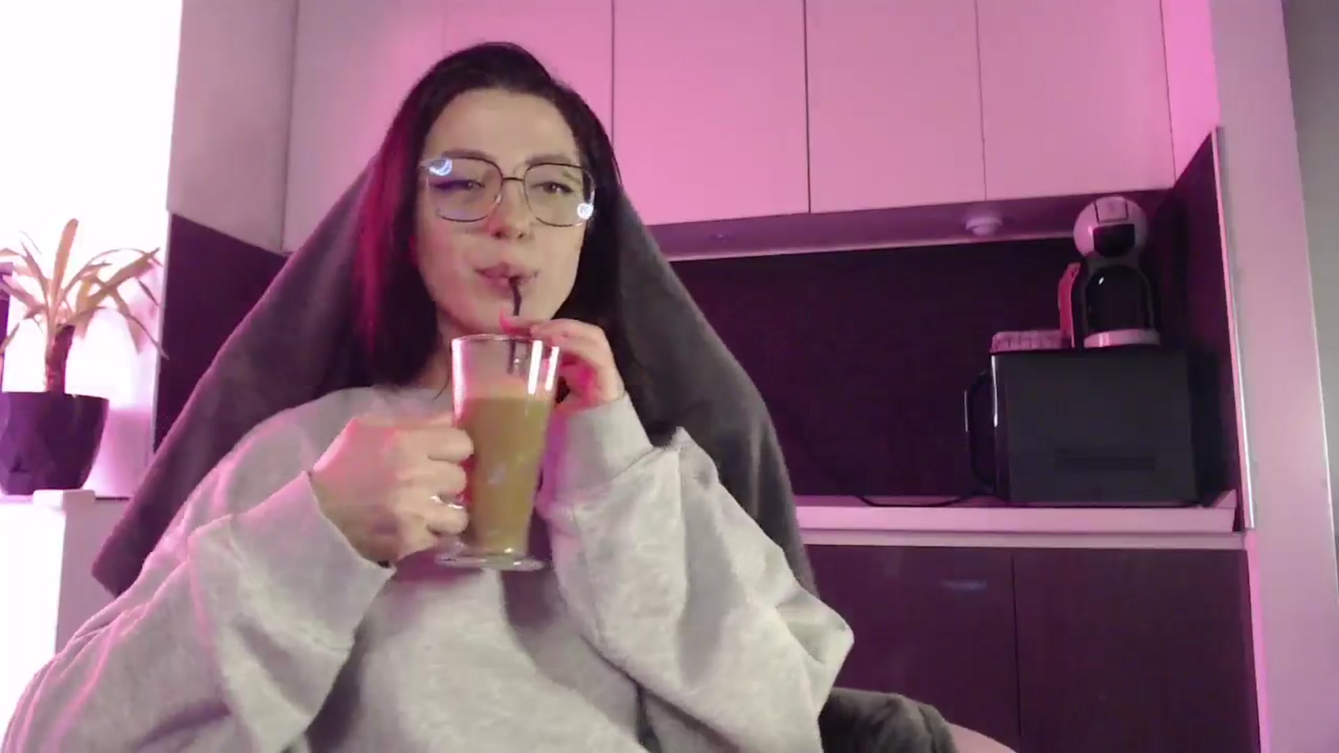 Gallery image thumbnail from Masha____'s myfreecams stream on, 10/15/2024, 09:05 image 2 of 20