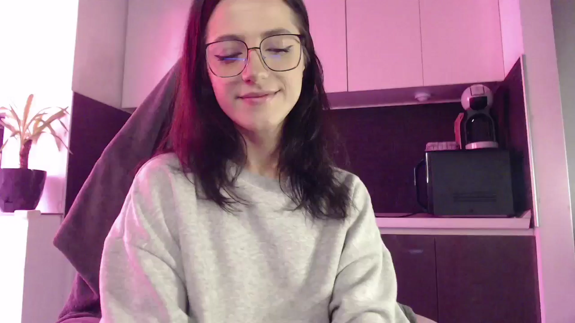 Gallery image thumbnail from Masha____'s myfreecams stream on, 10/15/2024, 09:05 image 1 of 20