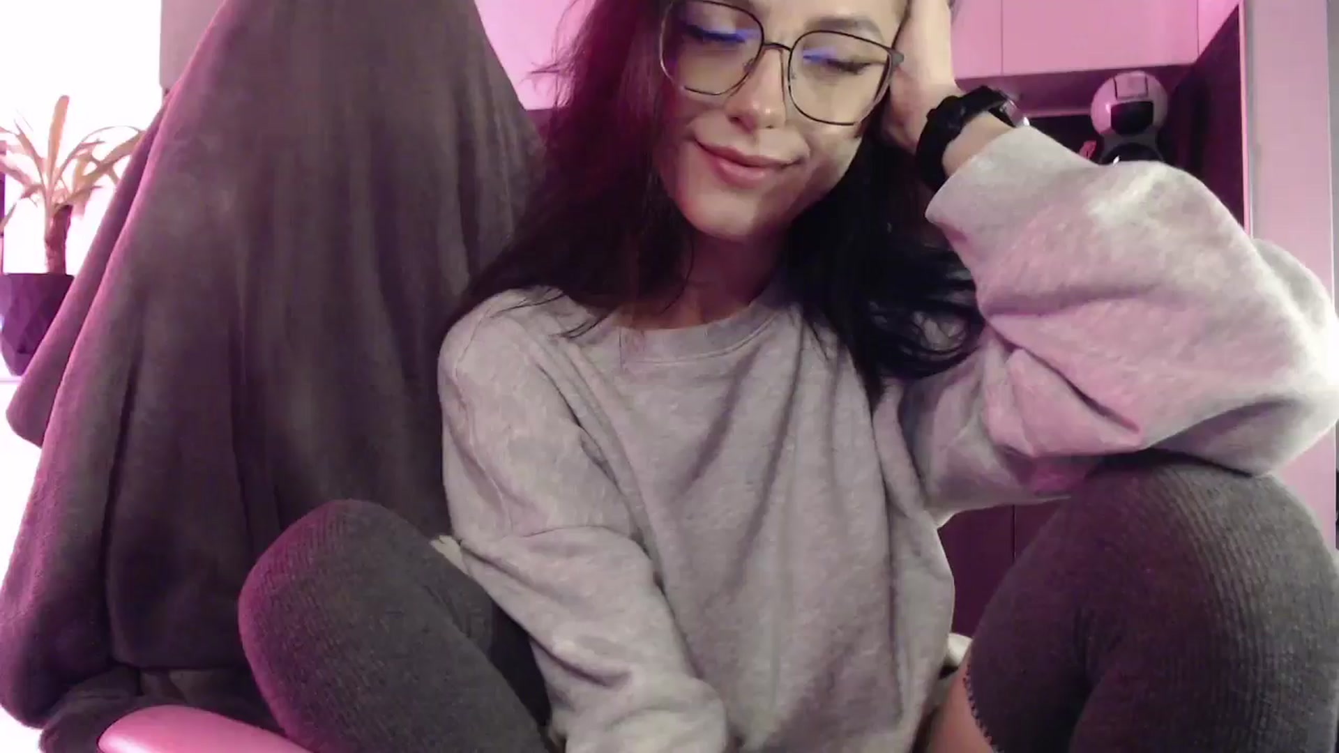 Gallery image thumbnail from Masha____'s myfreecams stream on, 10/15/2024, 10:59 image 3 of 20