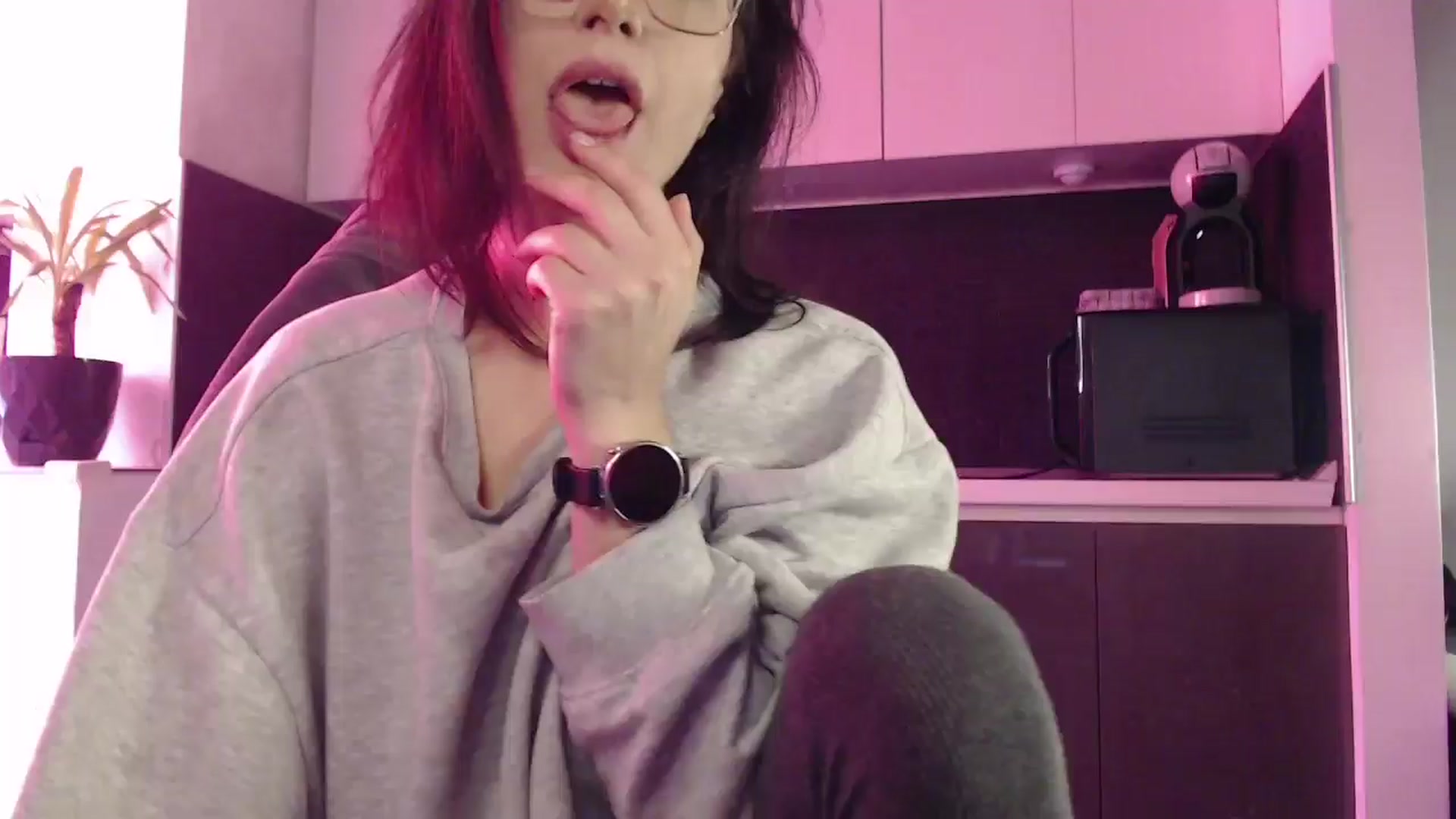 Gallery image thumbnail from Masha____'s myfreecams stream on, 10/15/2024, 10:59 image 10 of 20