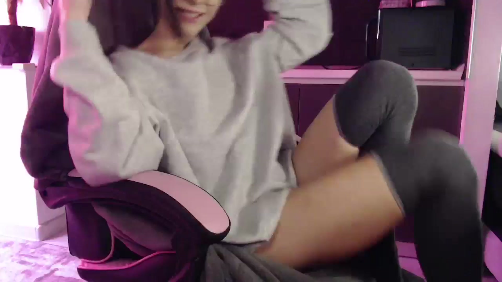 Gallery image thumbnail from Masha____'s myfreecams stream on, 10/15/2024, 10:59 image 9 of 20