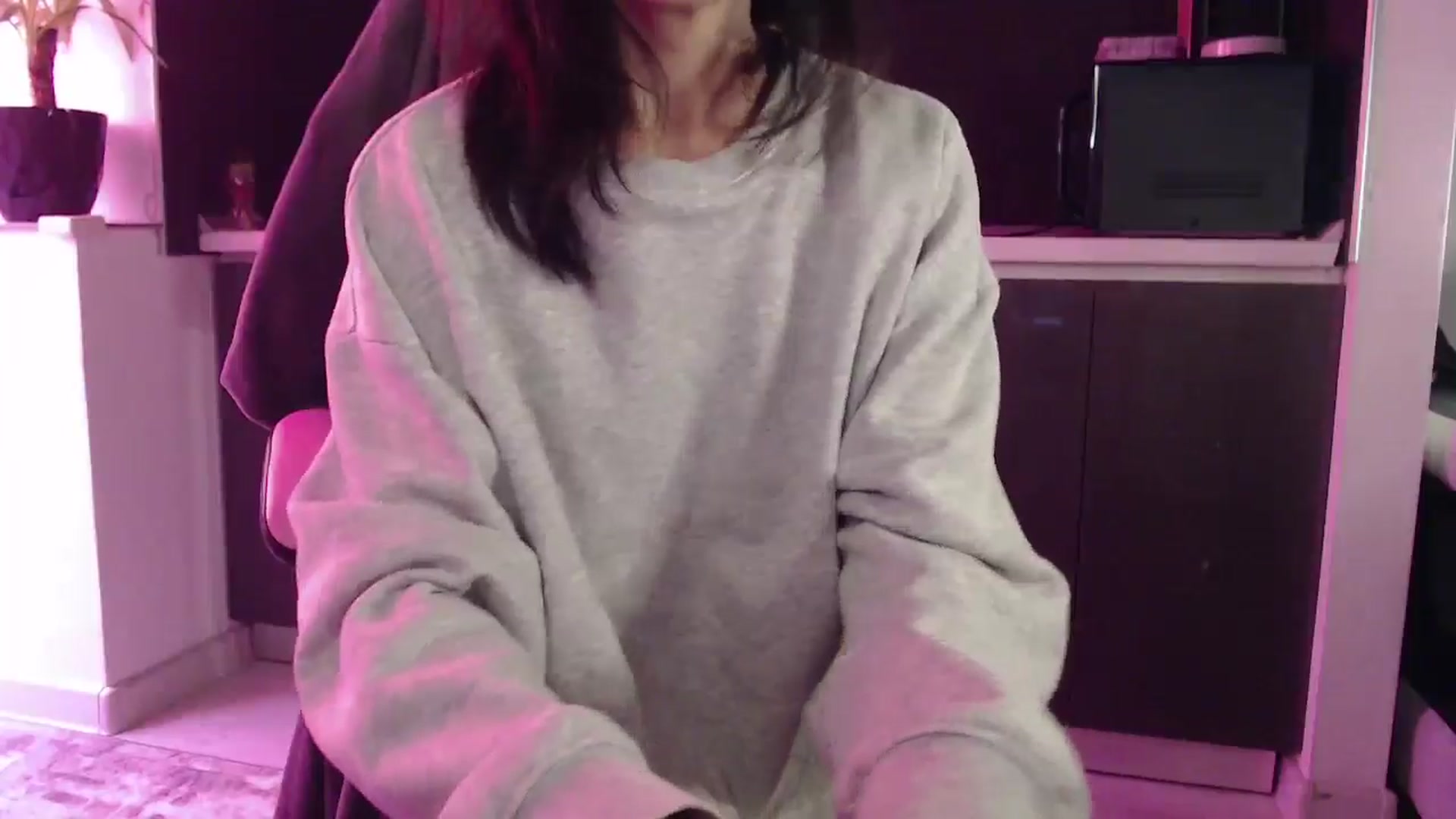 Gallery image thumbnail from Masha____'s myfreecams stream on, 10/15/2024, 12:22 image 3 of 20