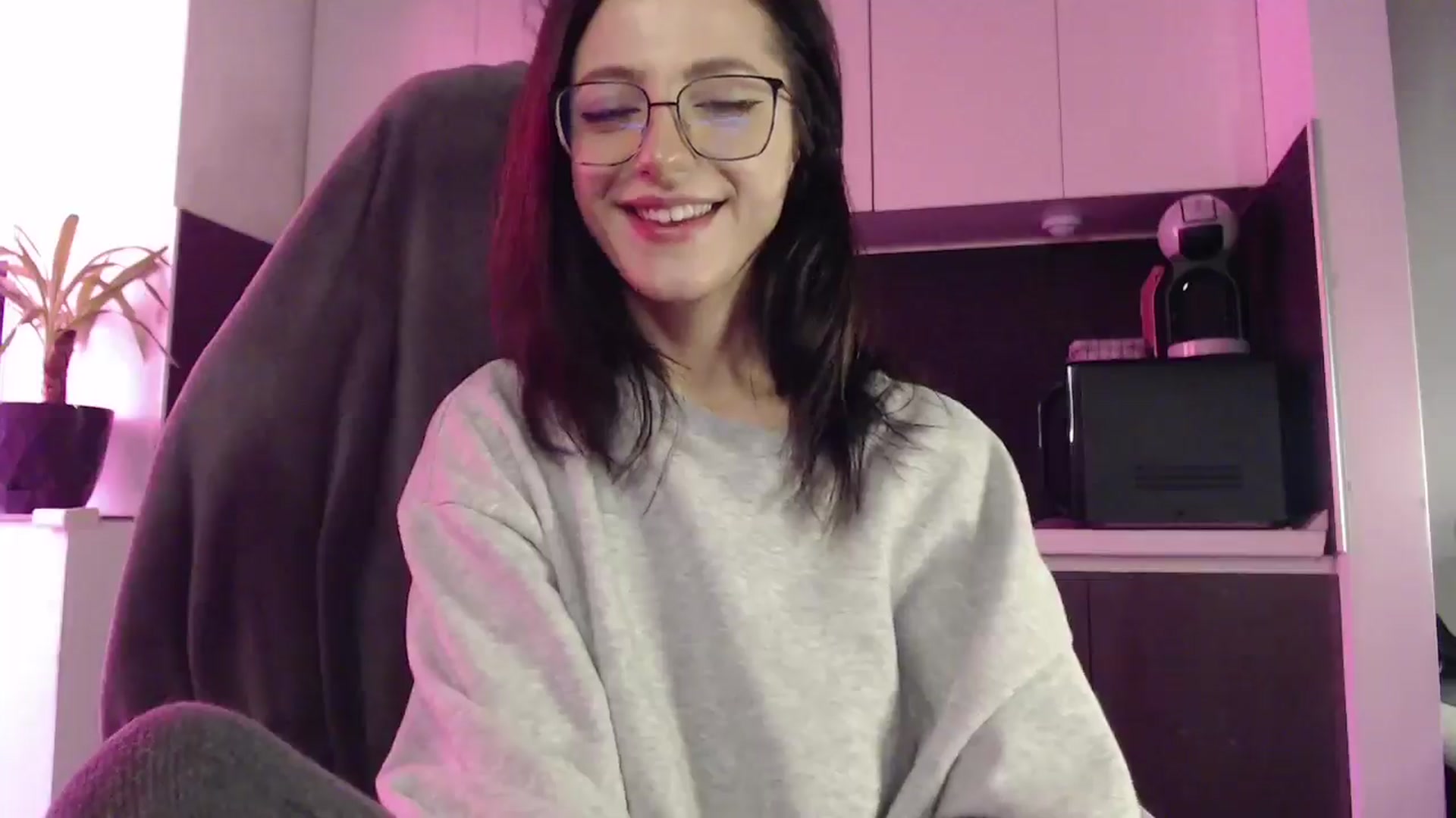Gallery image thumbnail from Masha____'s myfreecams stream on, 10/15/2024, 12:22 image 15 of 20