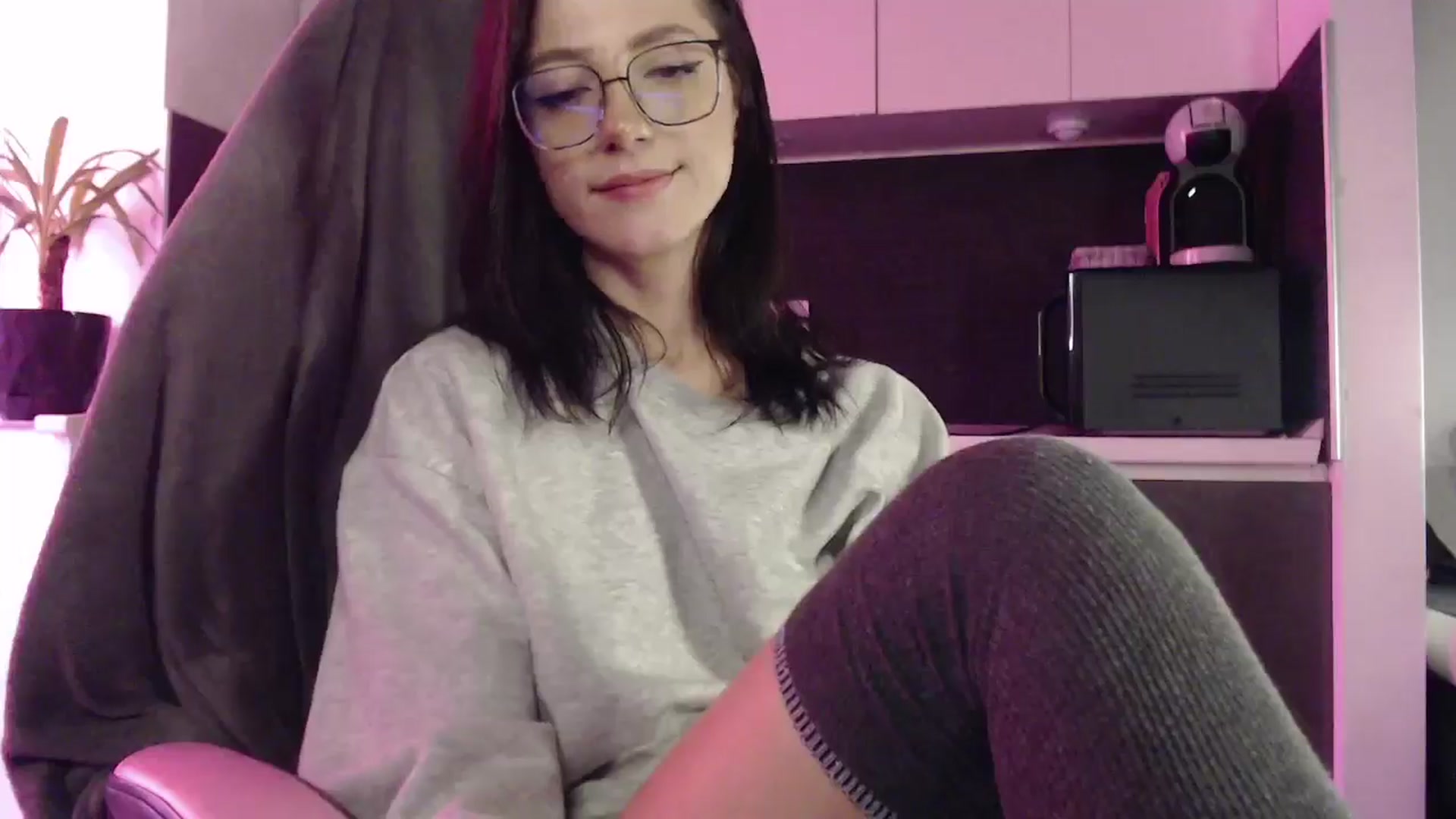 Gallery image thumbnail from Masha____'s myfreecams stream on, 10/15/2024, 12:22 image 11 of 20