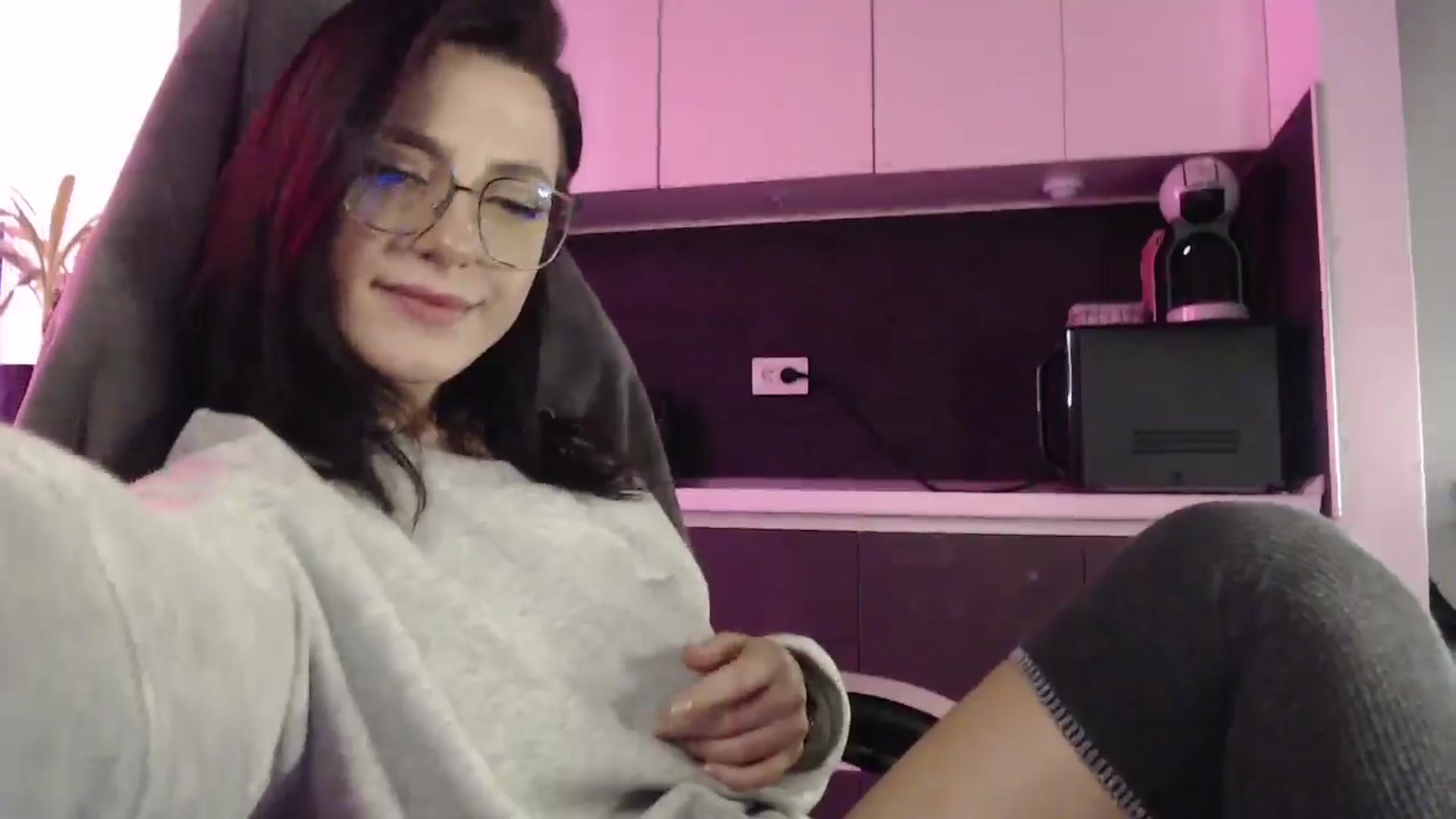 Gallery image thumbnail from Masha____'s myfreecams stream on, 10/15/2024, 12:22 image 9 of 20