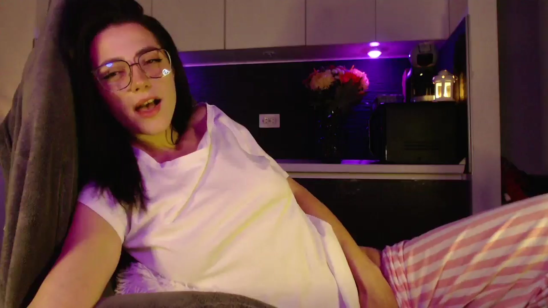 Gallery image thumbnail from Masha____'s myfreecams stream on, 10/19/2024, 24:52 image 14 of 20