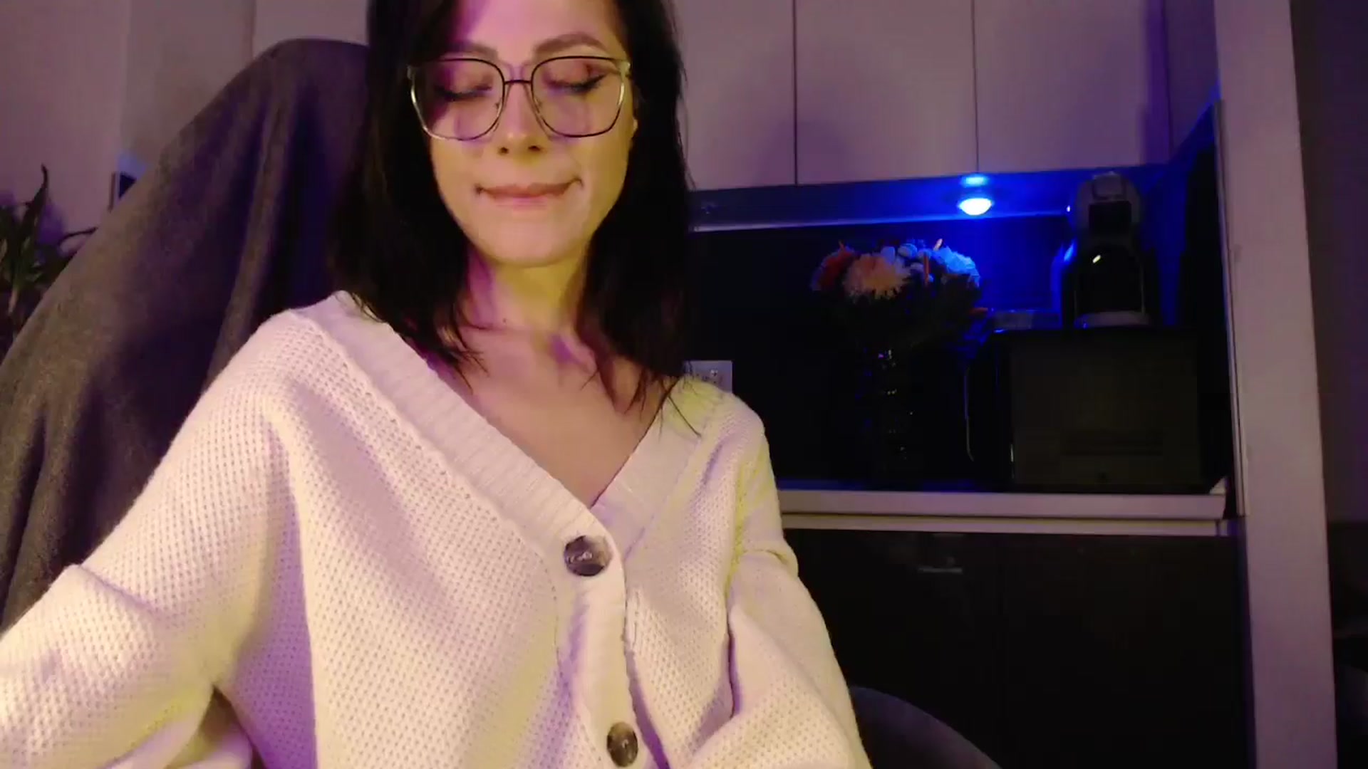Gallery image thumbnail from Masha____'s myfreecams stream on, 10/20/2024, 24:03 image 5 of 20