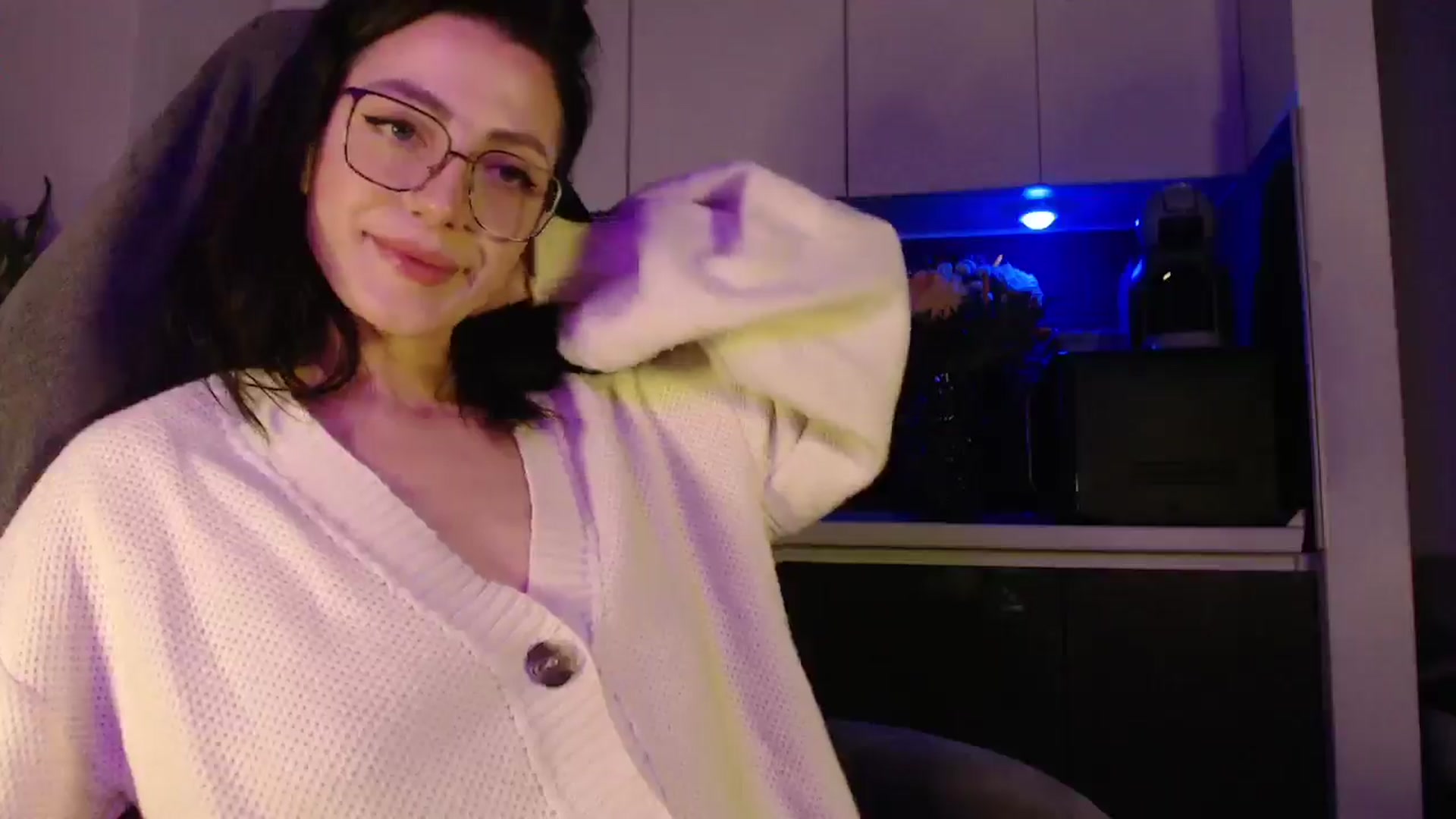 Gallery image thumbnail from Masha____'s myfreecams stream on, 10/20/2024, 24:03 image 3 of 20