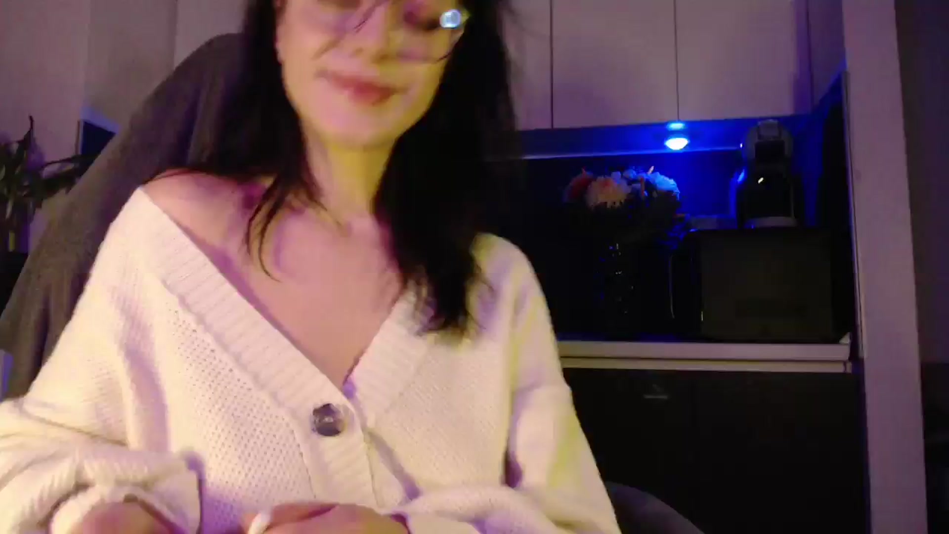 Gallery image thumbnail from Masha____'s myfreecams stream on, 10/20/2024, 24:03 image 7 of 20
