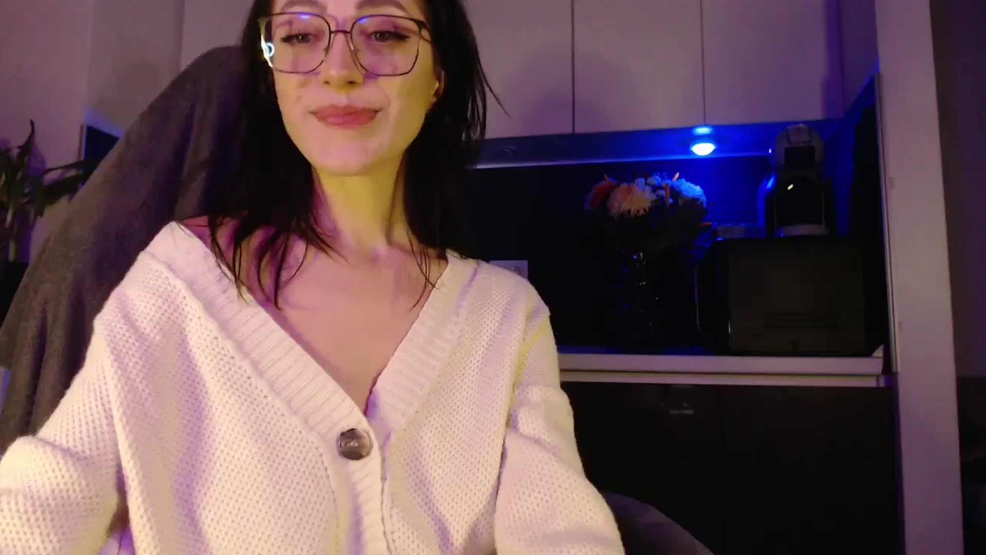 Gallery image thumbnail from Masha____'s myfreecams stream on, 10/20/2024, 24:03 image 8 of 20