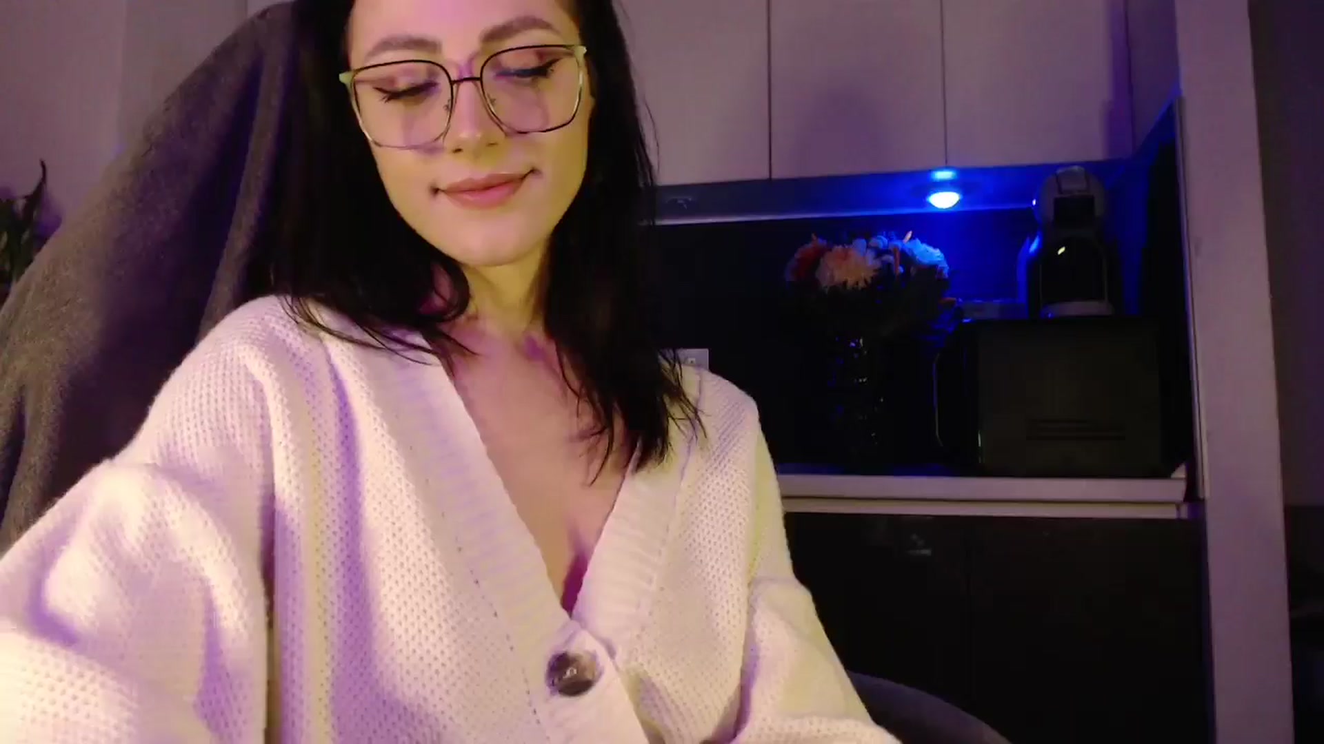Gallery image thumbnail from Masha____'s myfreecams stream on, 10/20/2024, 24:03 image 2 of 20
